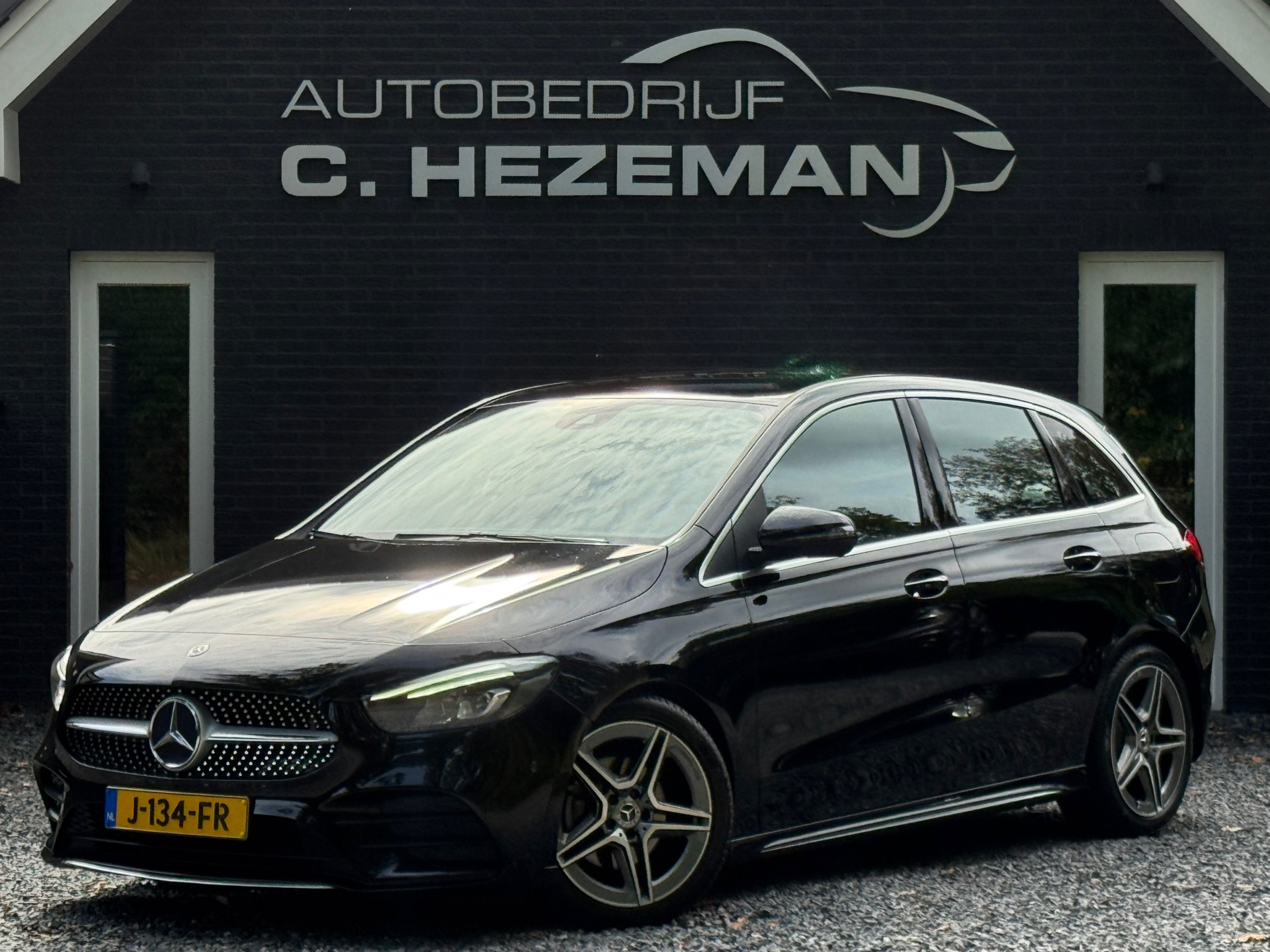 Foto van Mercedes-Benz B 180 D