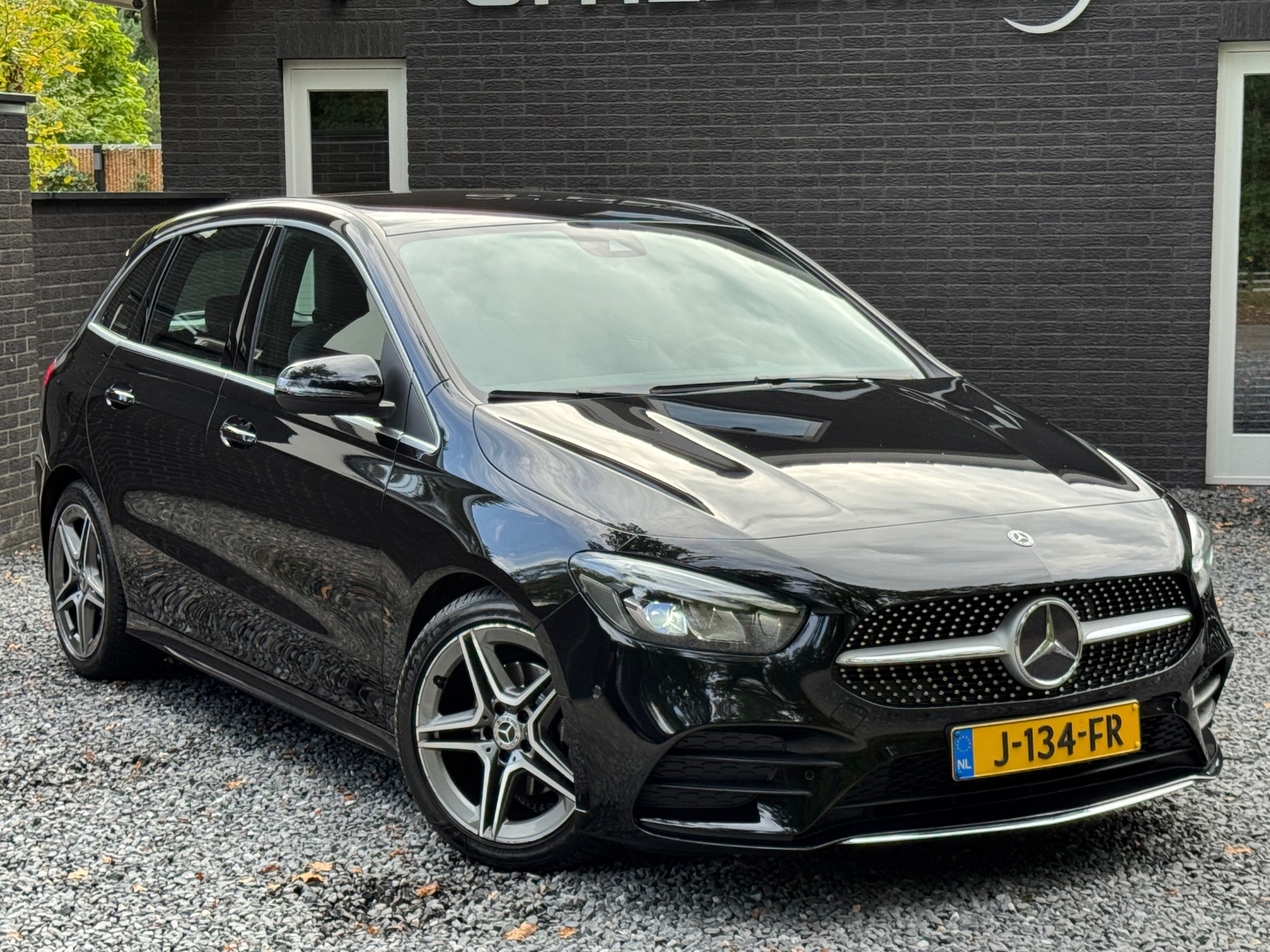 Foto van Mercedes-Benz B 180 D