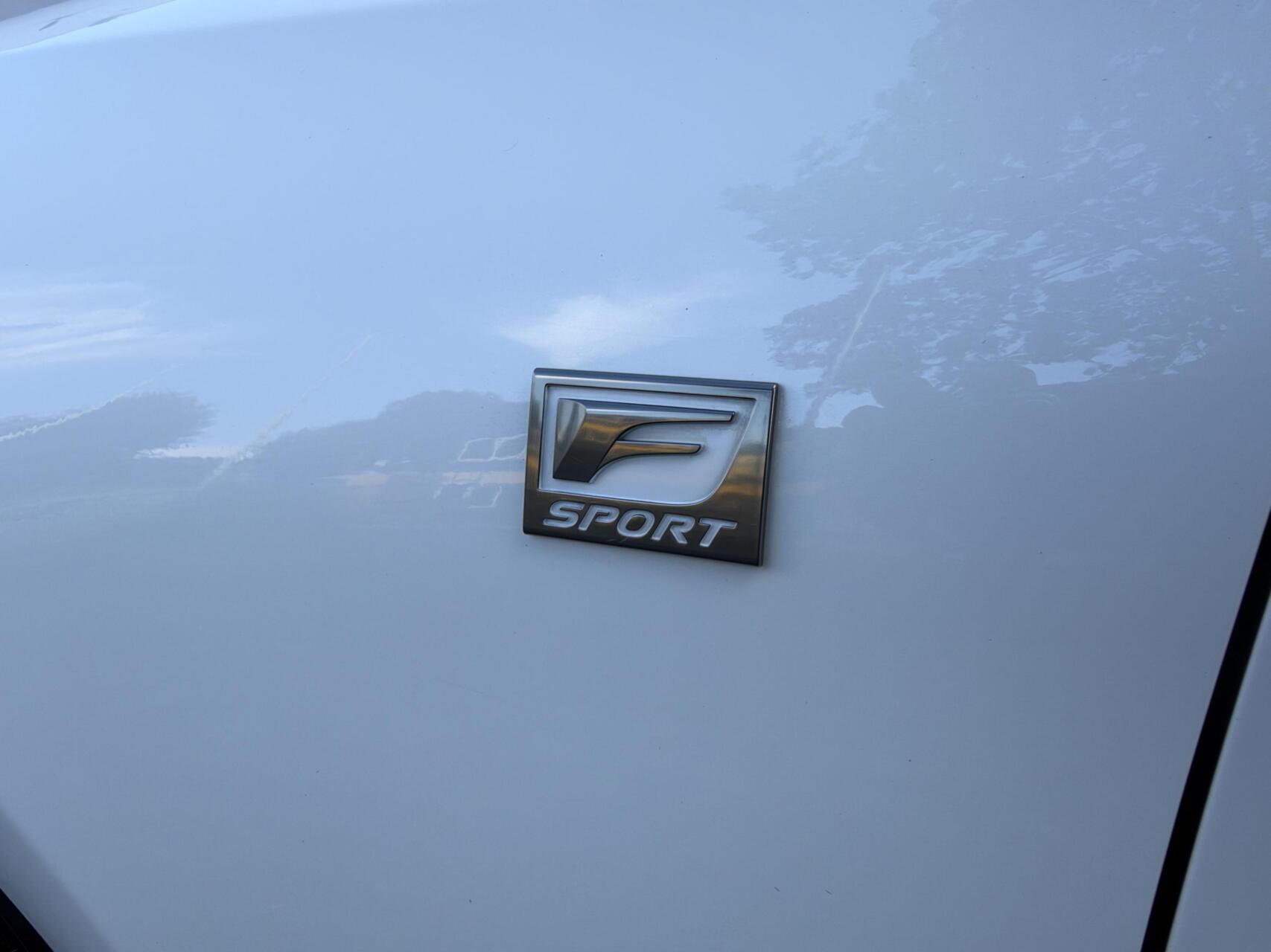 Foto van Lexus Lexus Is300h