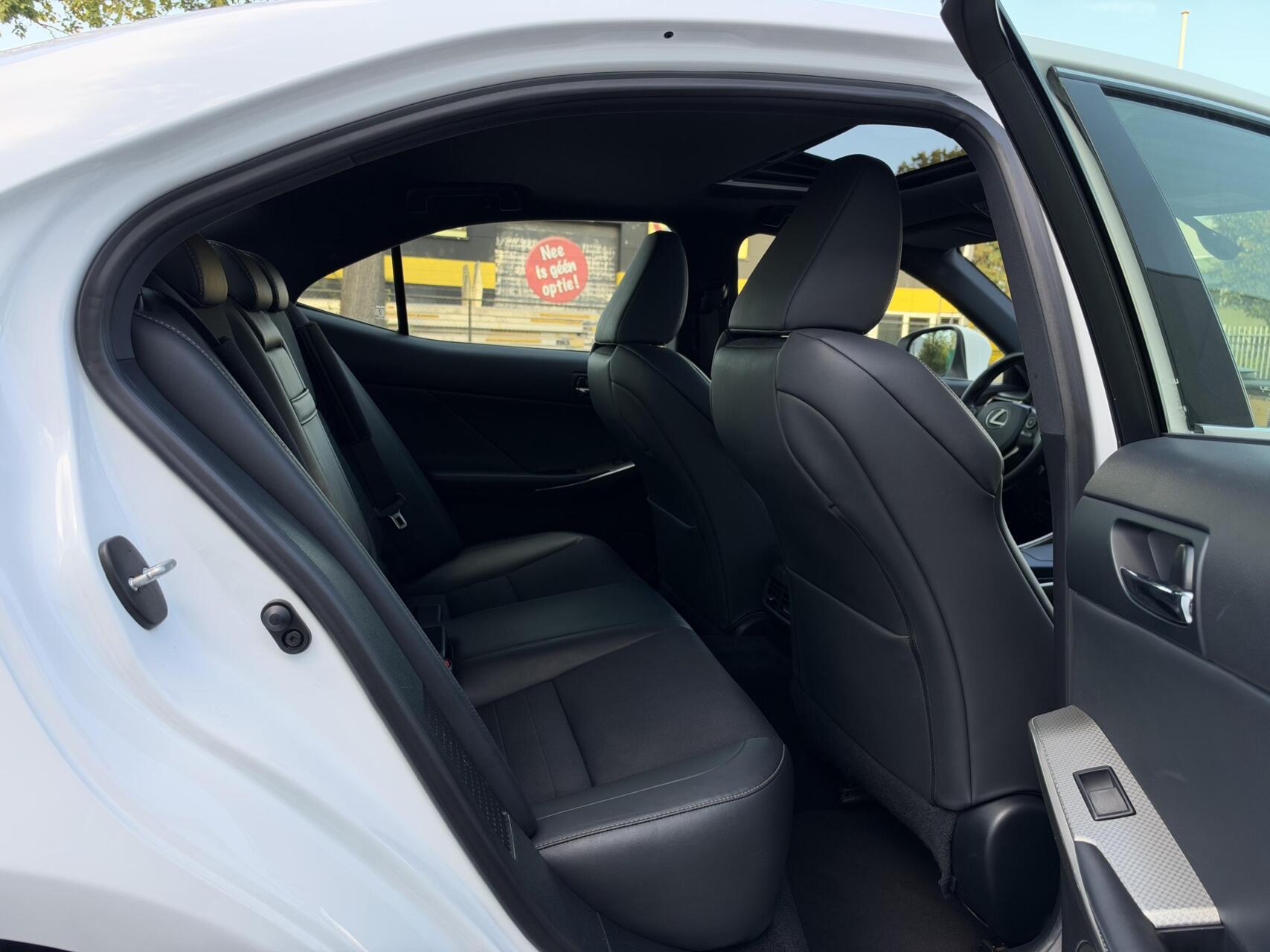 Foto van Lexus Lexus Is300h