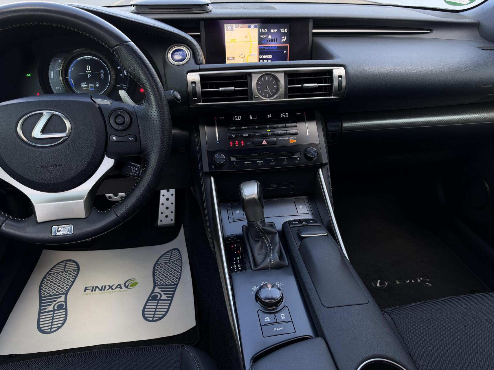 Foto van Lexus Lexus Is300h