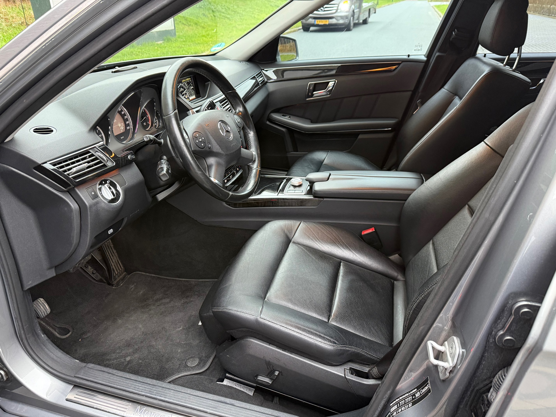 Foto van Mercedes-Benz E 300 CDI