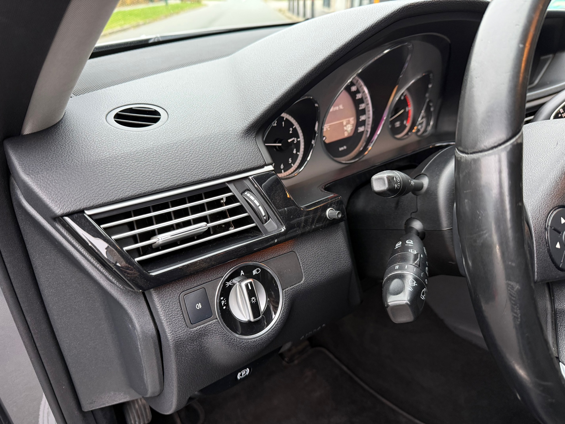 Foto van Mercedes-Benz E 300 CDI