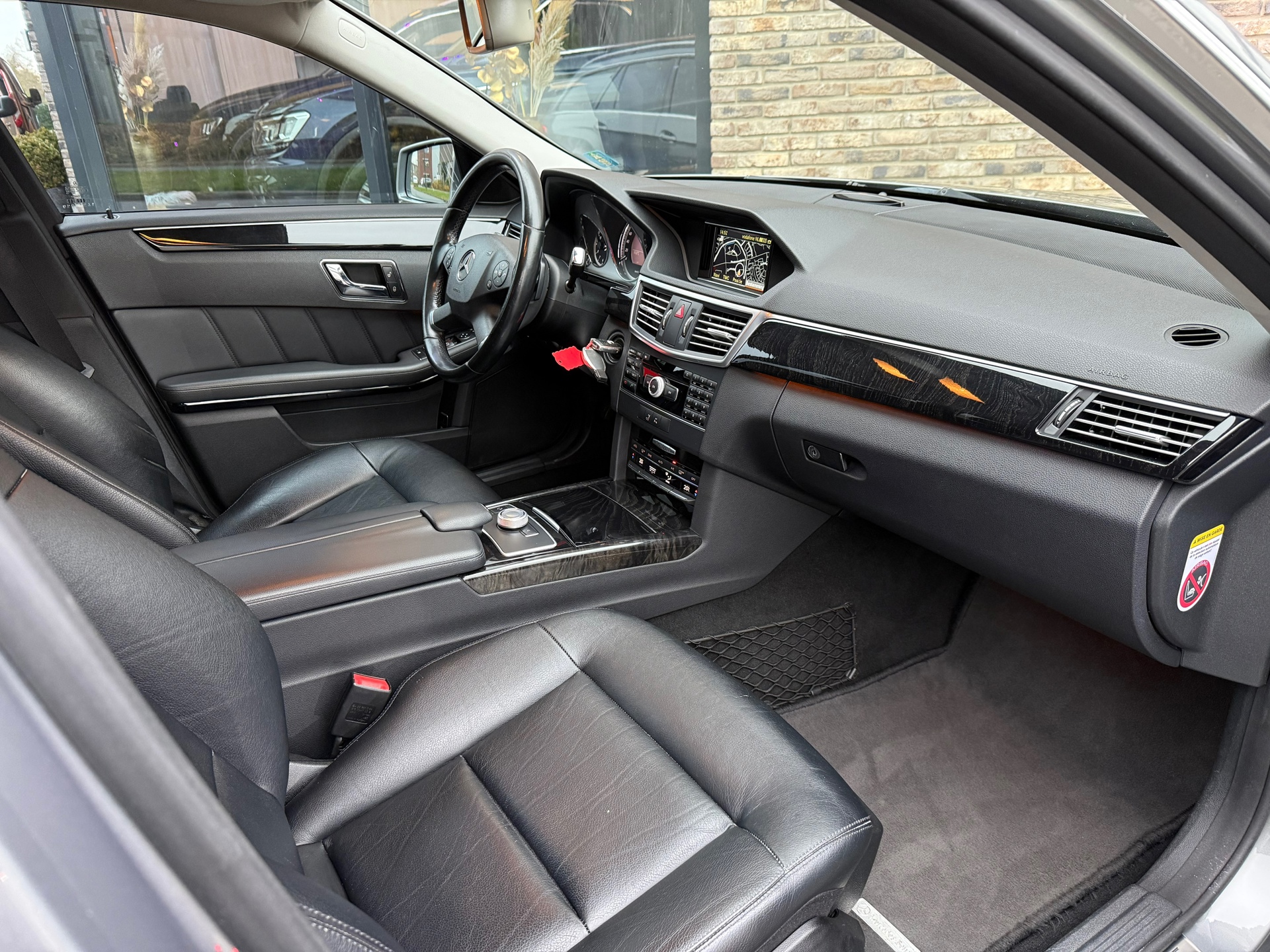 Foto van Mercedes-Benz E 300 CDI