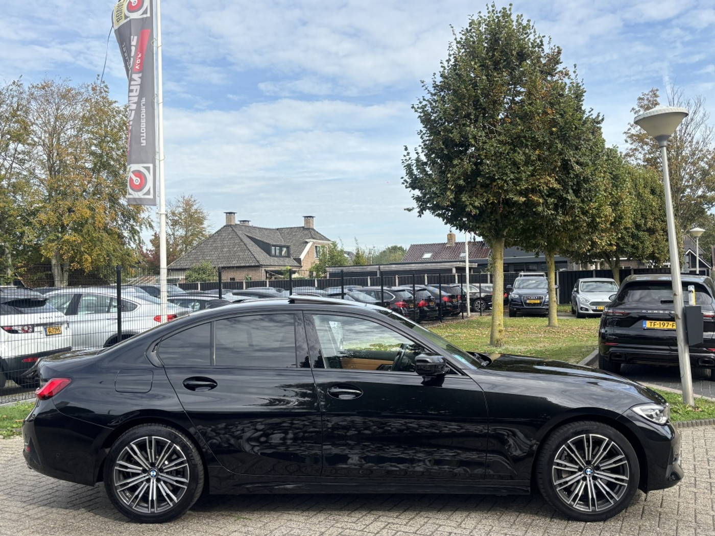 Foto van BMW 330i