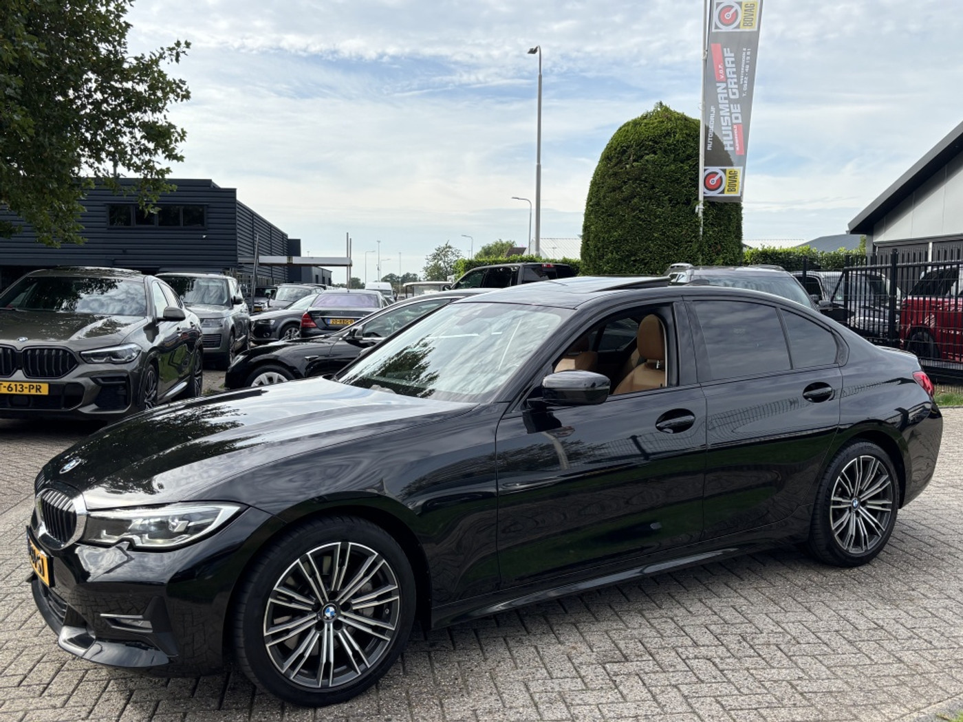 Foto van BMW 330i