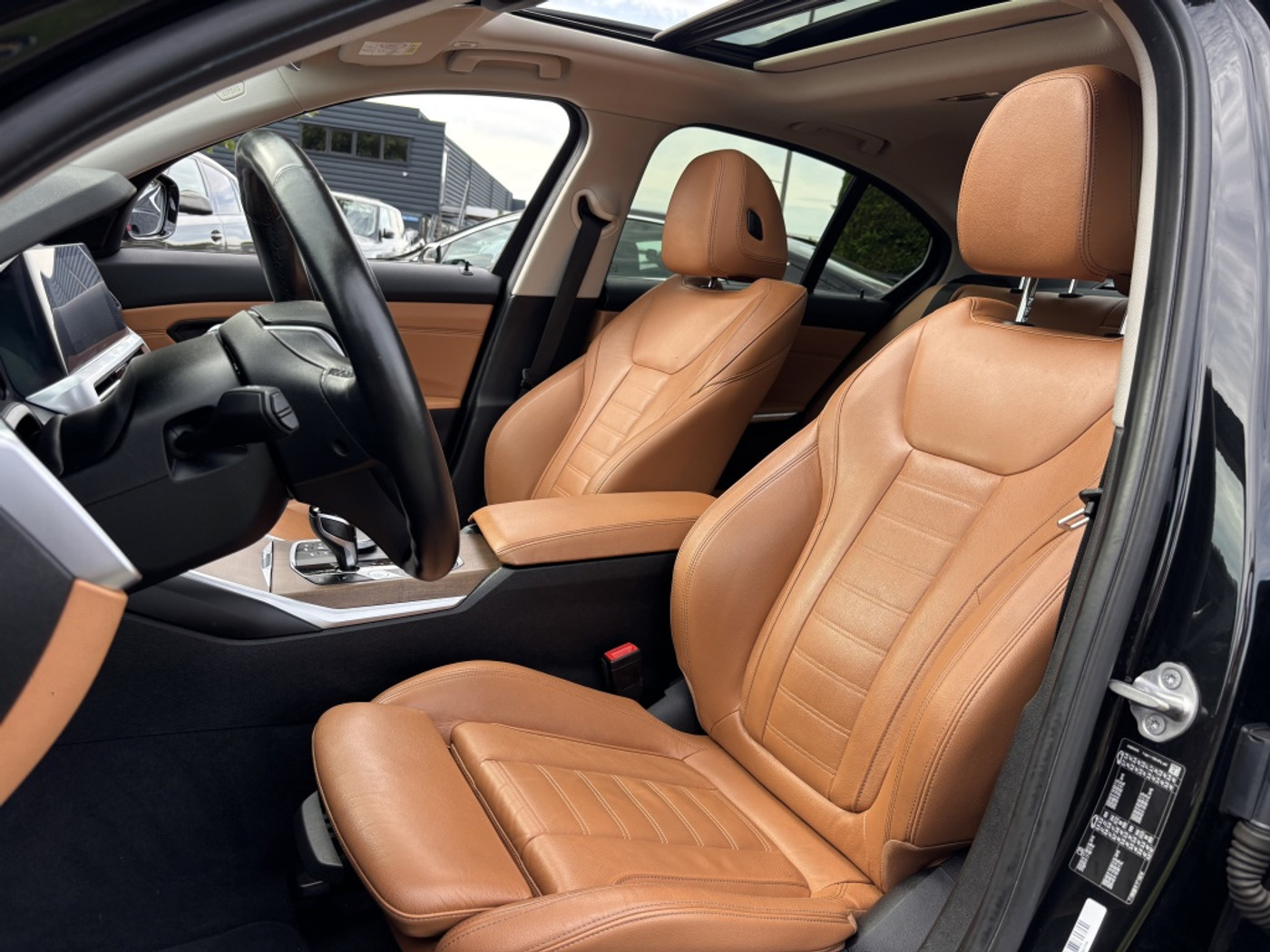 Foto van BMW 330i