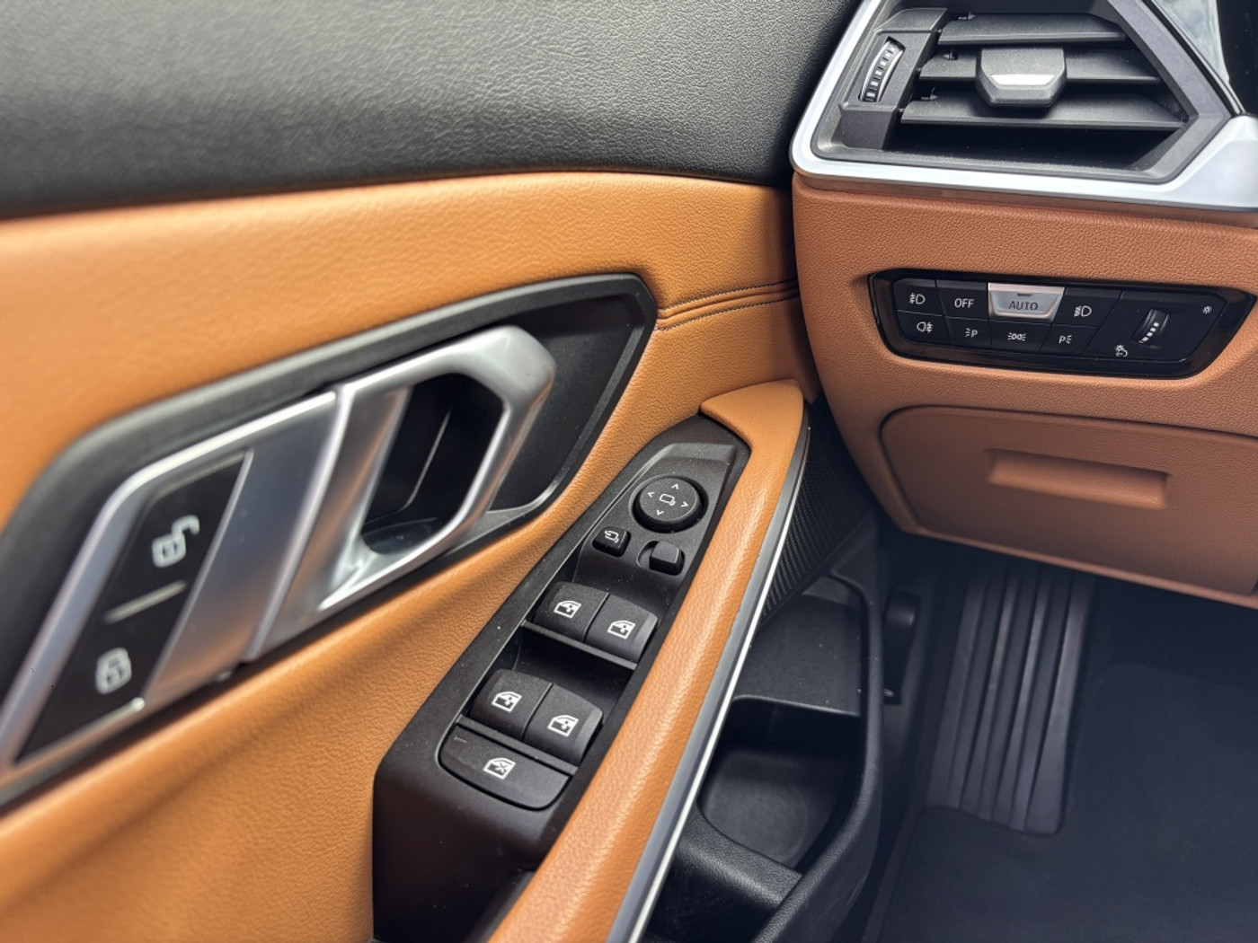Foto van BMW 330i