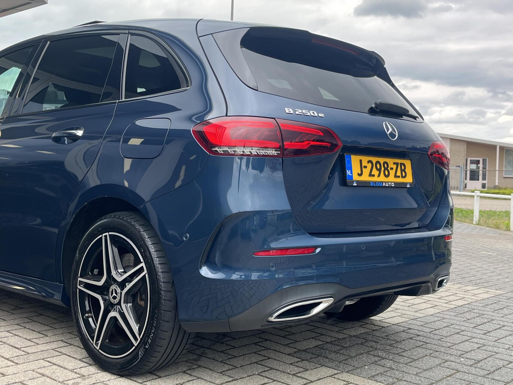 Foto van Mercedes-Benz B 250 E