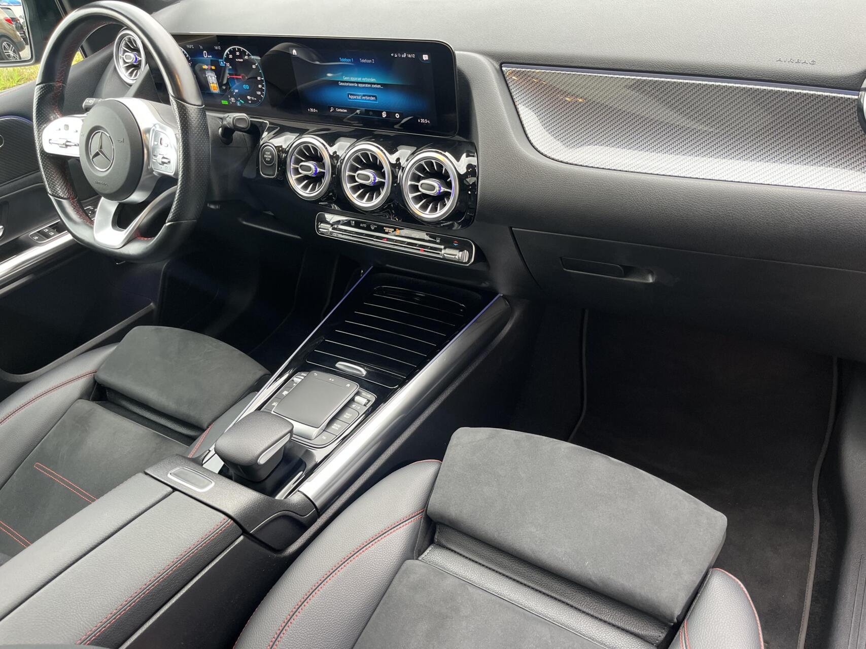 Foto van Mercedes-Benz B 250 E