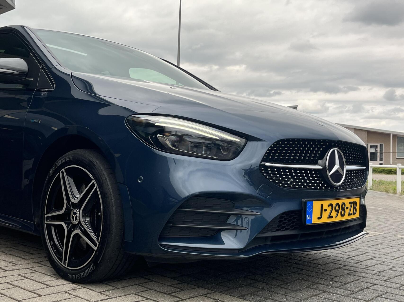 Foto van Mercedes-Benz B 250 E
