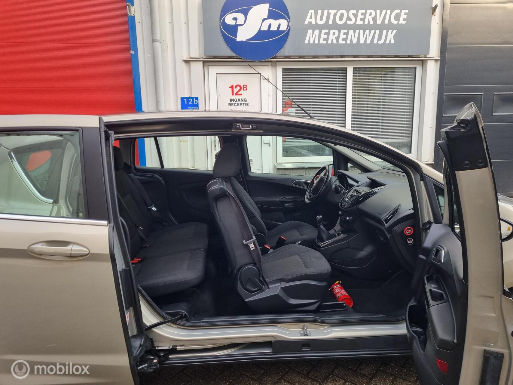 Foto van Ford B-max
