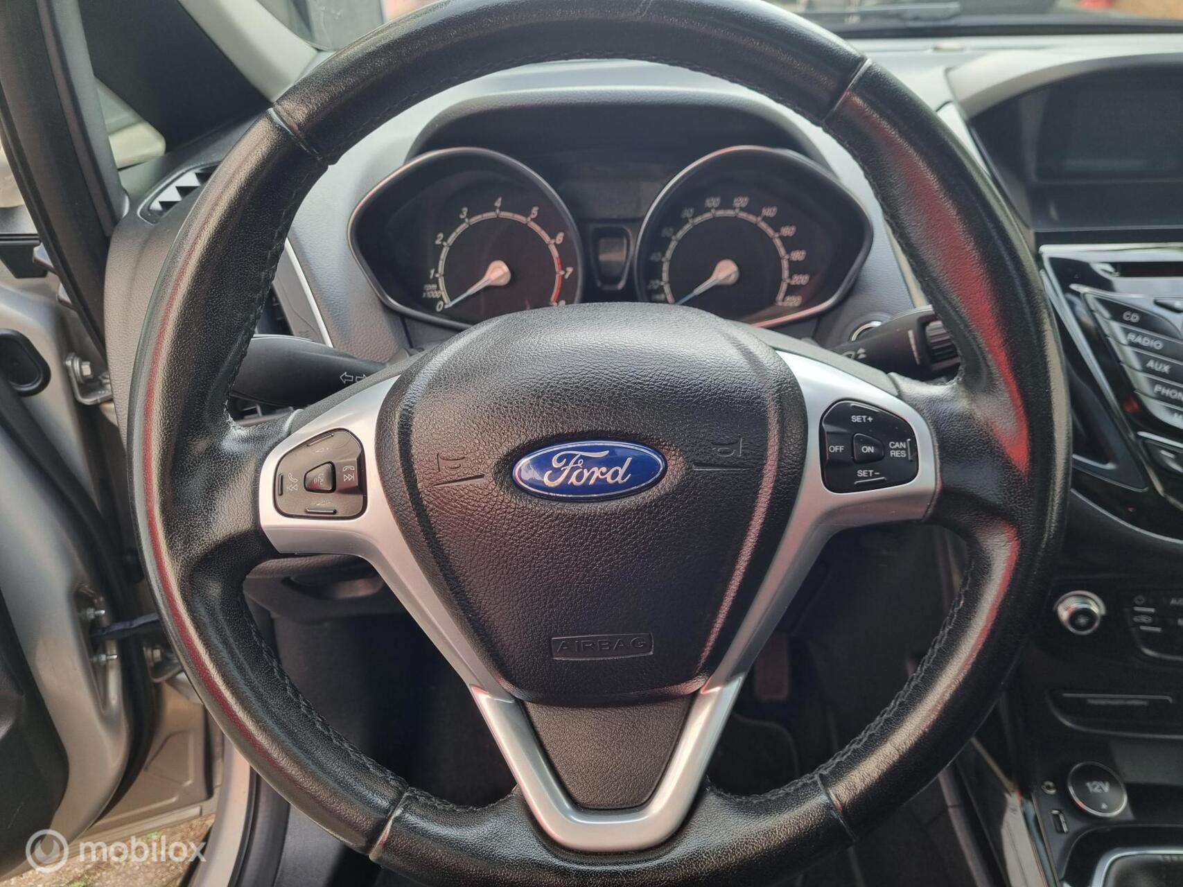Foto van Ford B-max