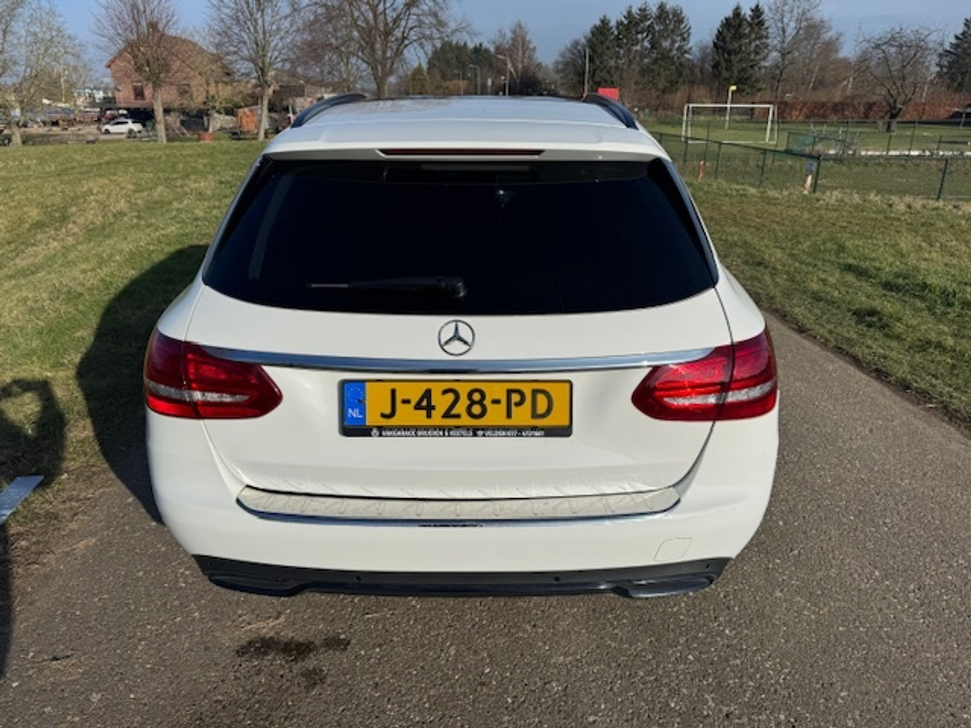 Foto van Mercedes-Benz C 200