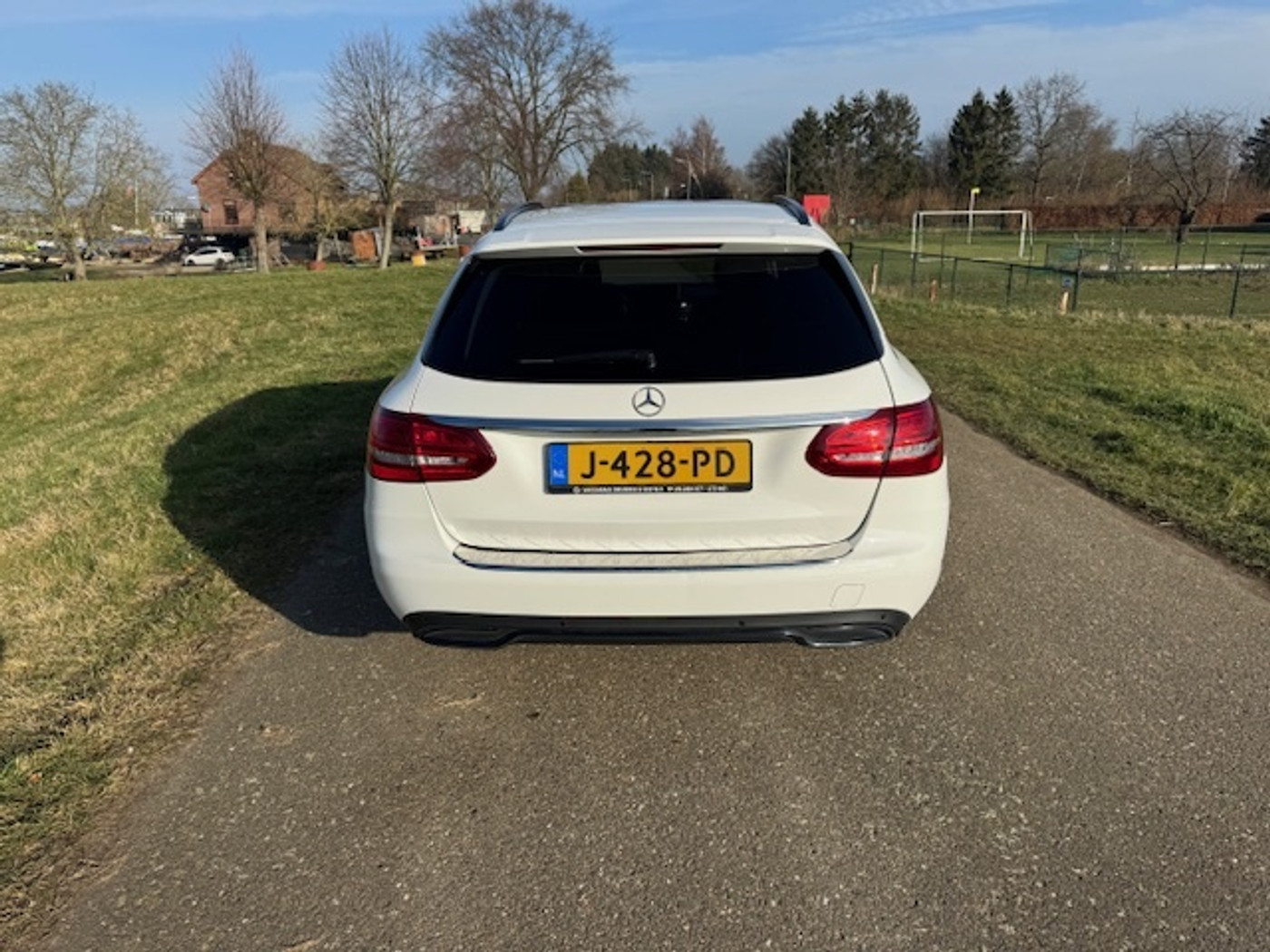 Foto van Mercedes-Benz C 200