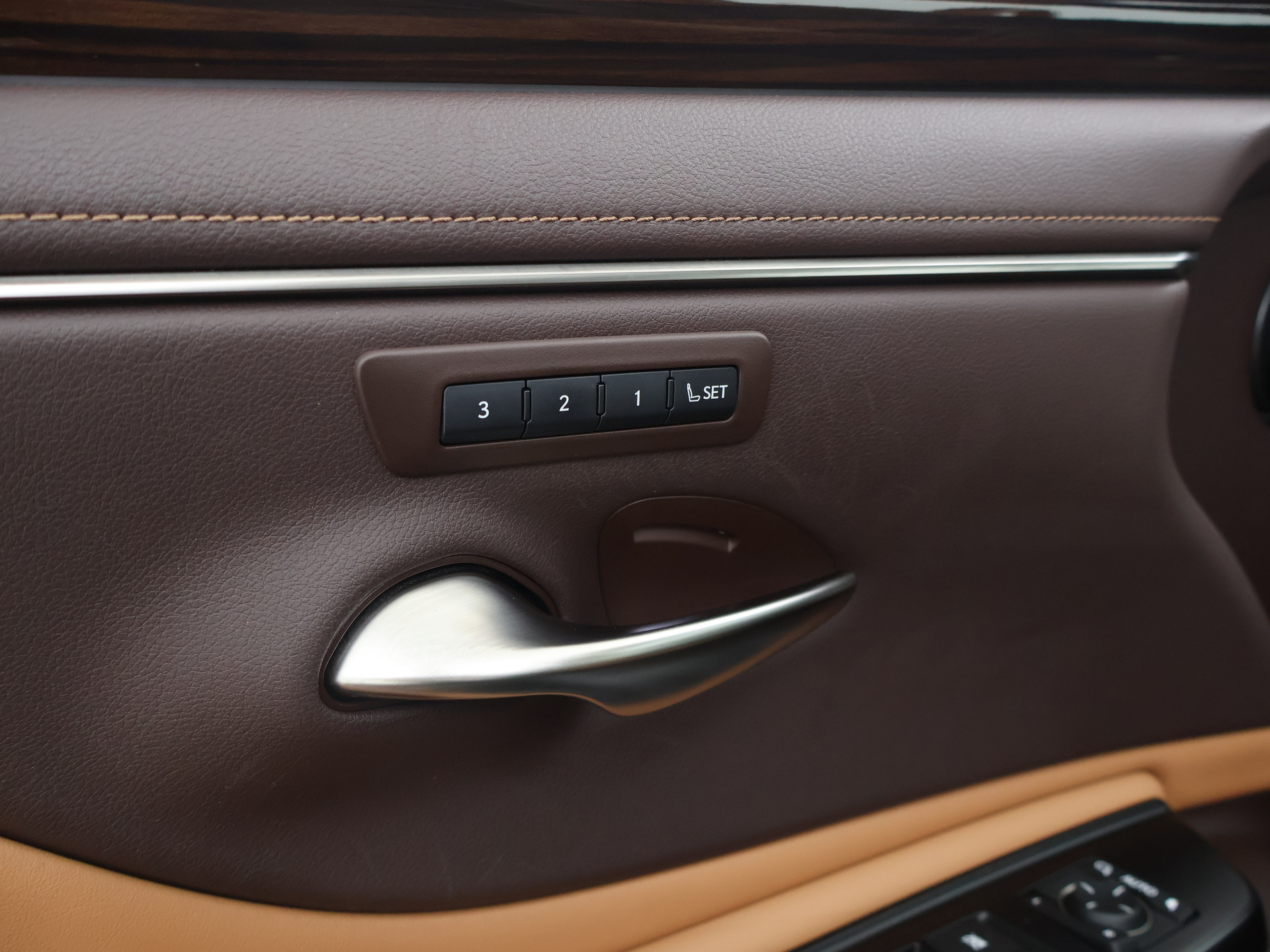 Foto van Lexus Lexus Es300h