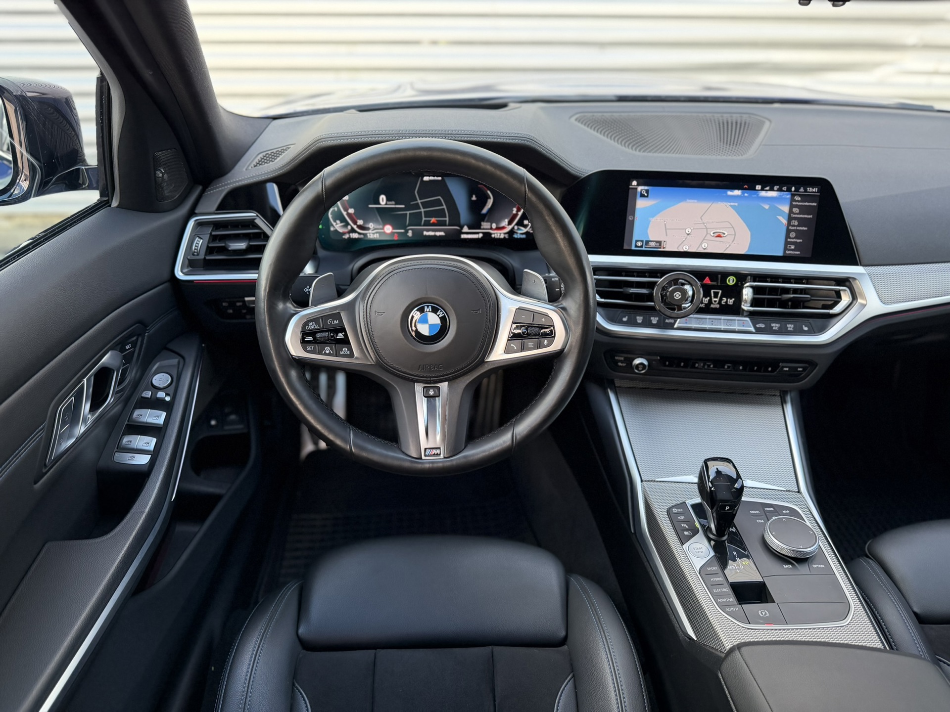 Foto van BMW 330e xDrive