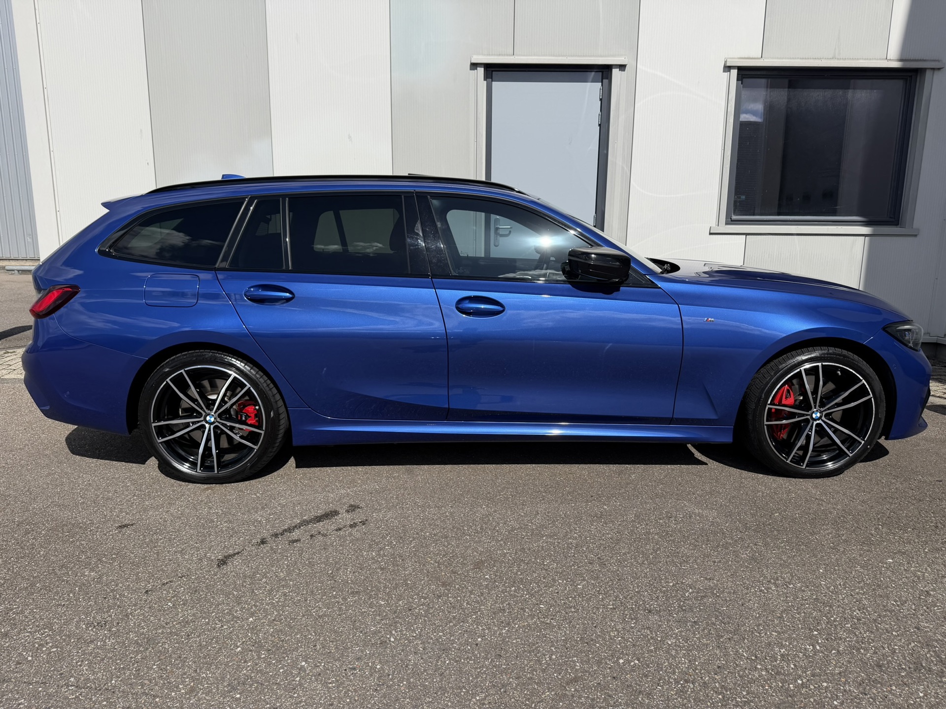 Foto van BMW 330e xDrive