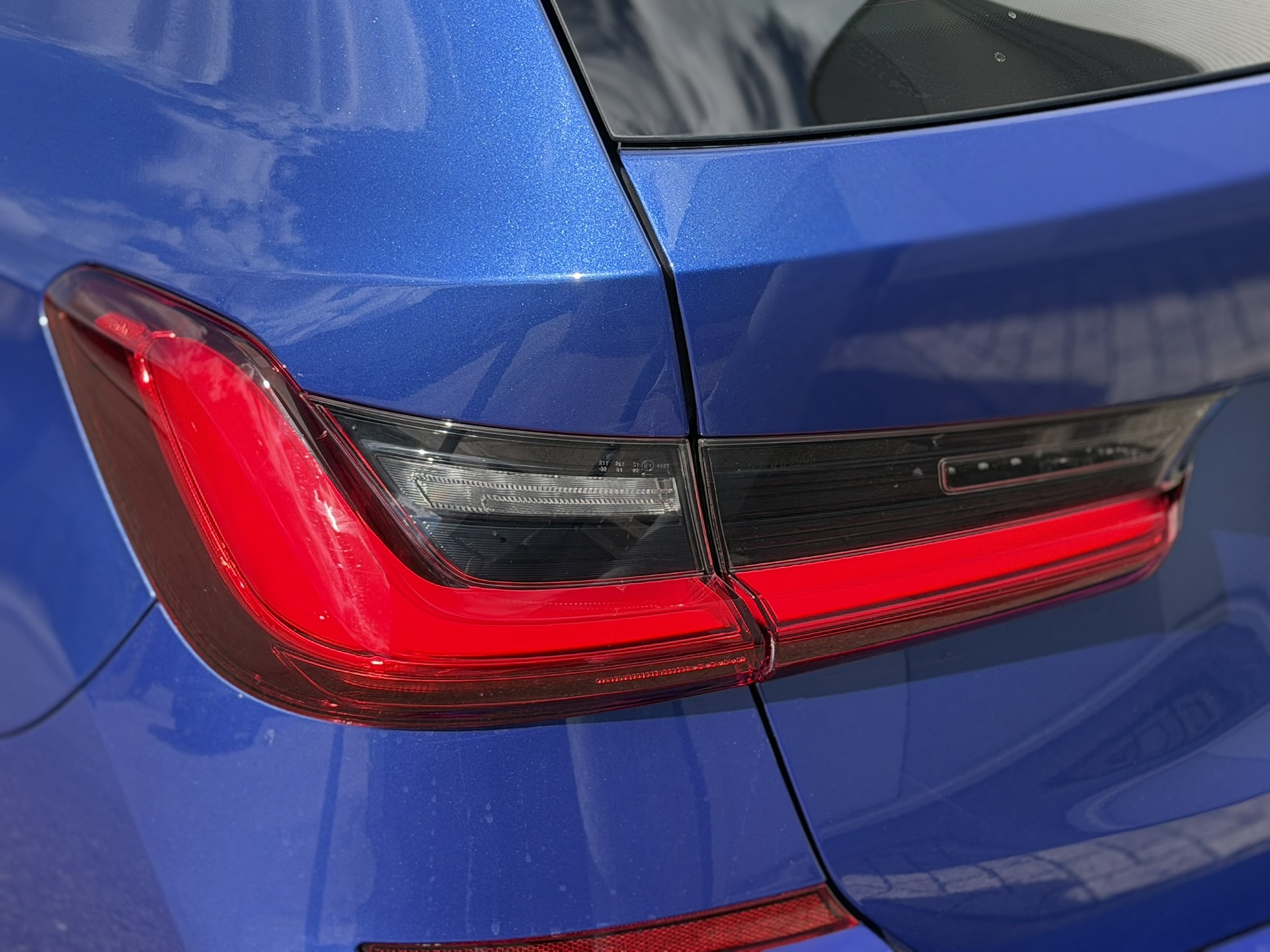Foto van BMW 330e xDrive