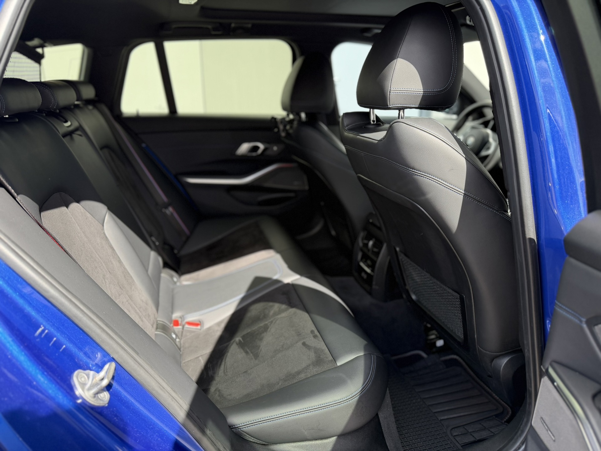 Foto van BMW 330e xDrive