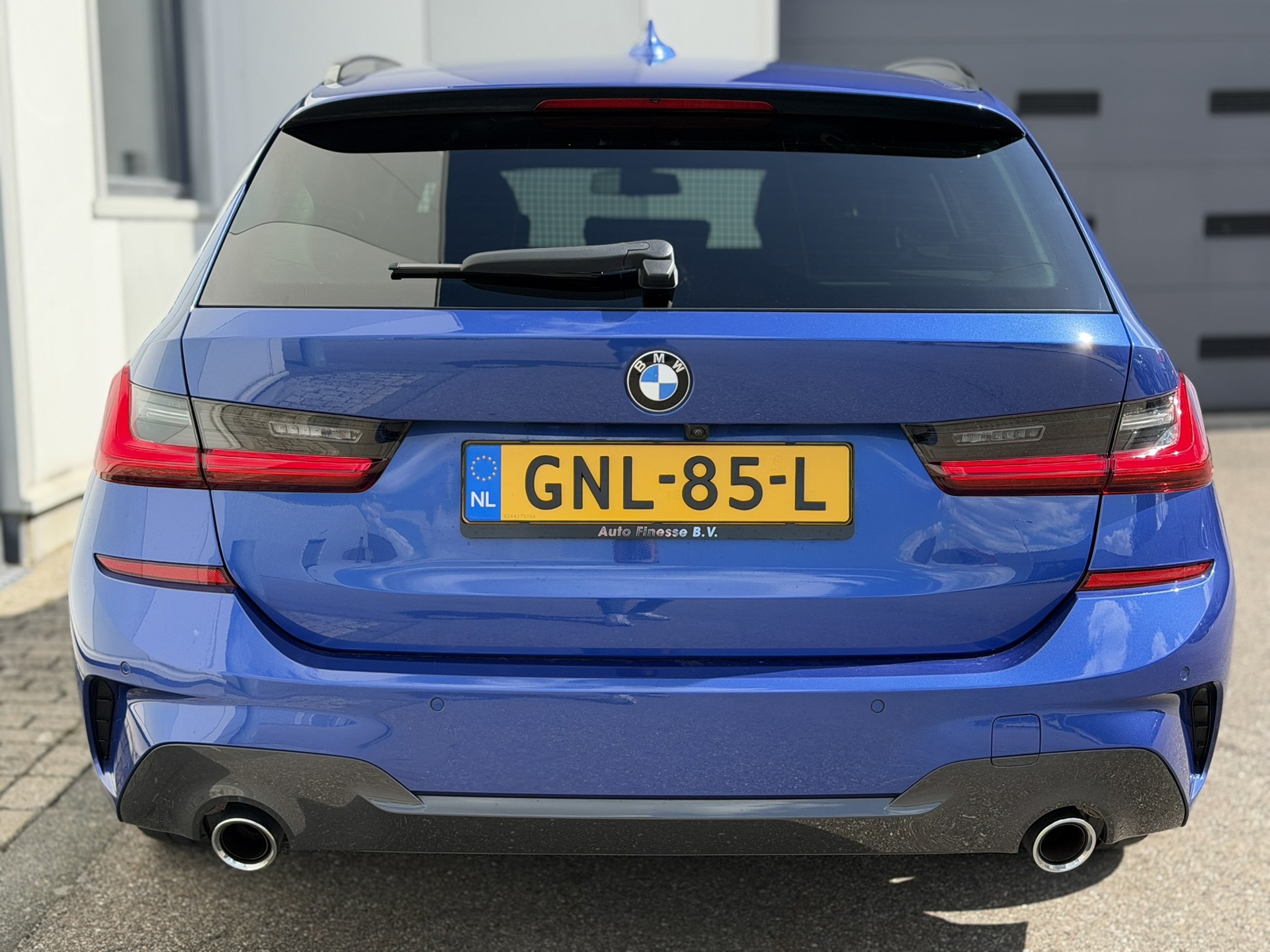 Foto van BMW 330e xDrive