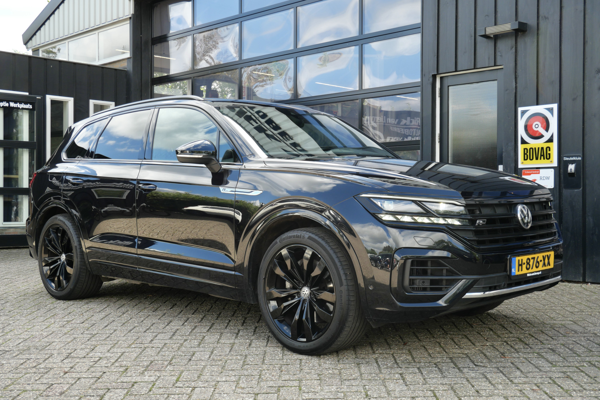 Volkswagen Touareg 3.0 TSI R-Line 340 PK 2019 - voorkant