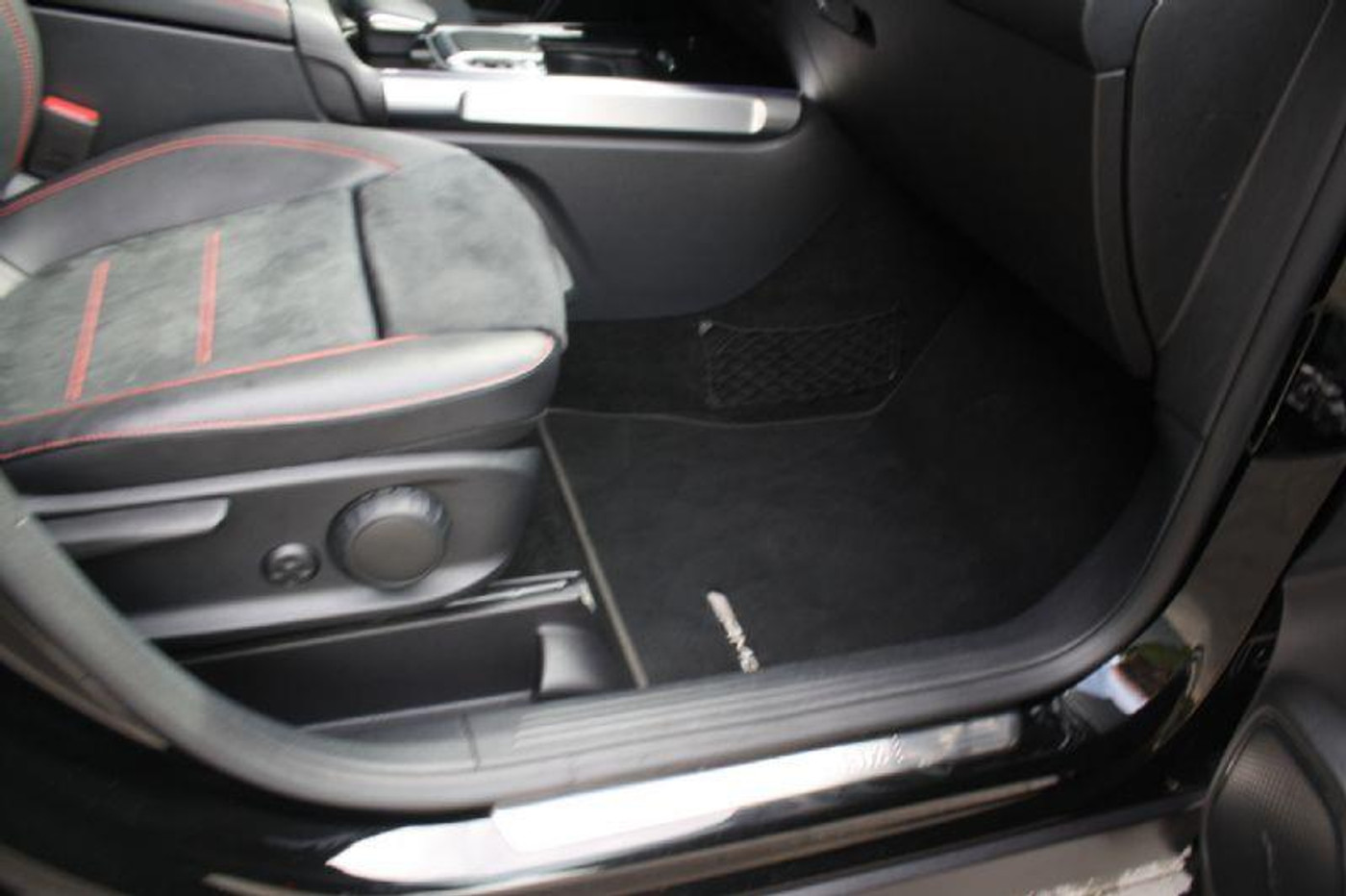 Foto van Mercedes-Benz GLB 200