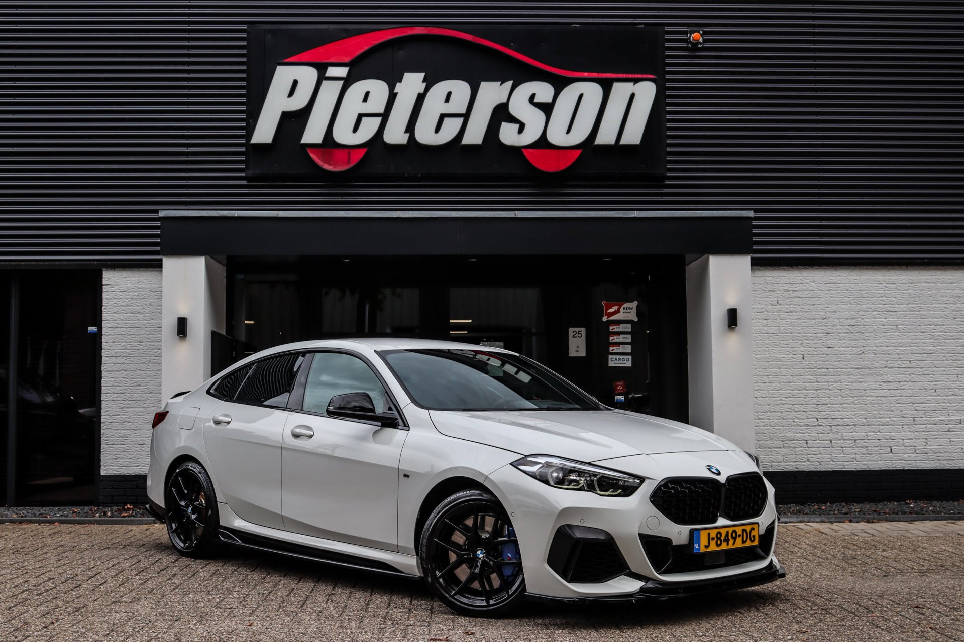 BMW M235i xDrive M235i xDrive DEALER OH H&K SFEER 2019 - voorkant