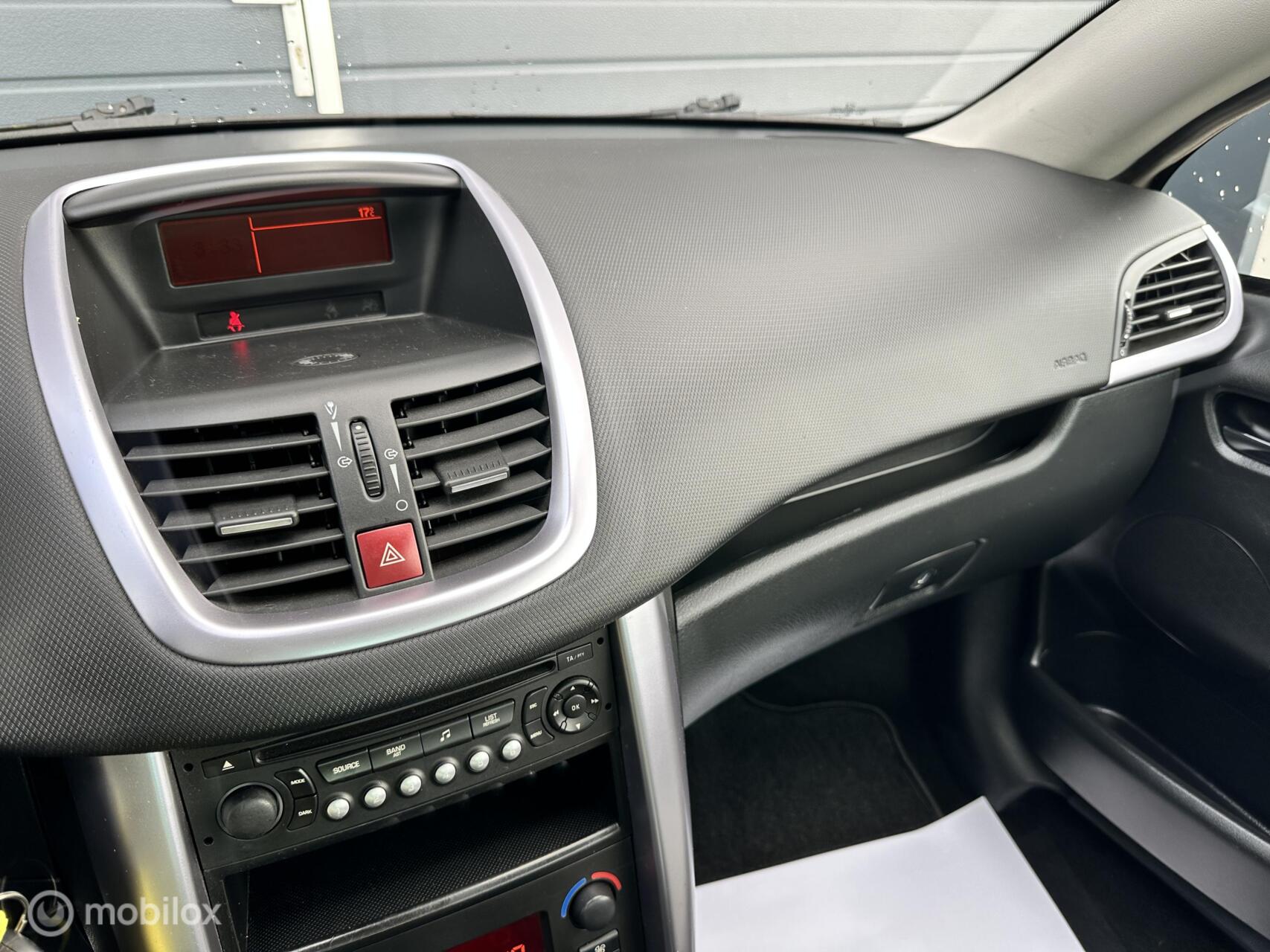 Foto van Peugeot 207 CC