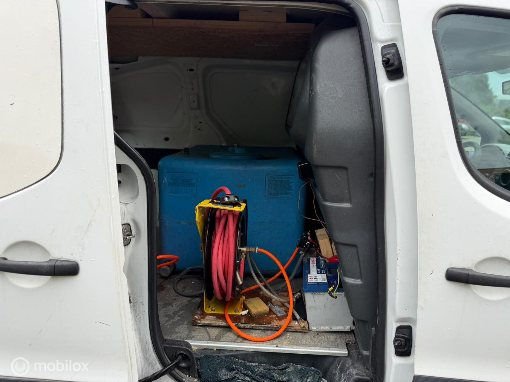 Foto van Peugeot Partner 120 L1 1.6hdif 66kw - 3pl