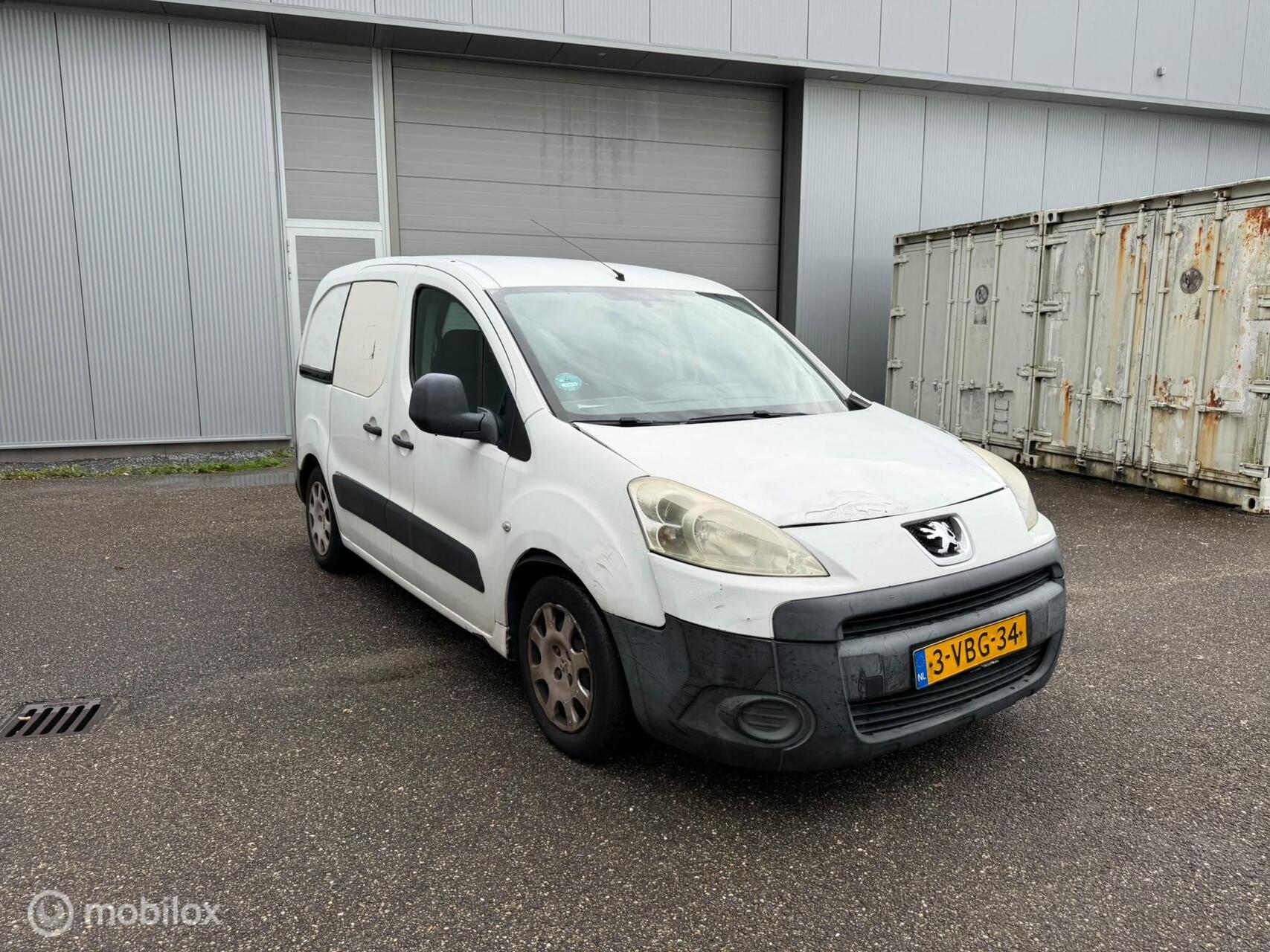 Peugeot Partner 120 L1 1.6hdif 66kw - 3pl 120 1.6 HDI L1 XR 2009 - voorkant