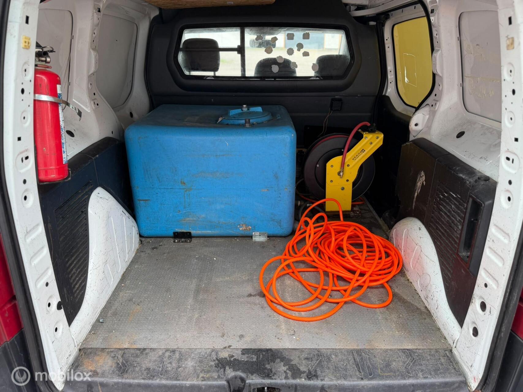 Foto van Peugeot Partner 120 L1 1.6hdif 66kw - 3pl