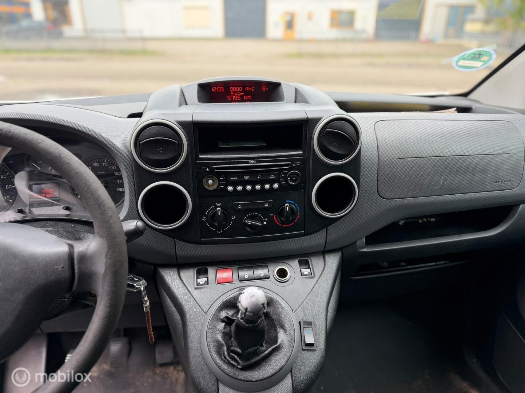 Foto van Peugeot Partner 120 L1 1.6hdif 66kw - 3pl