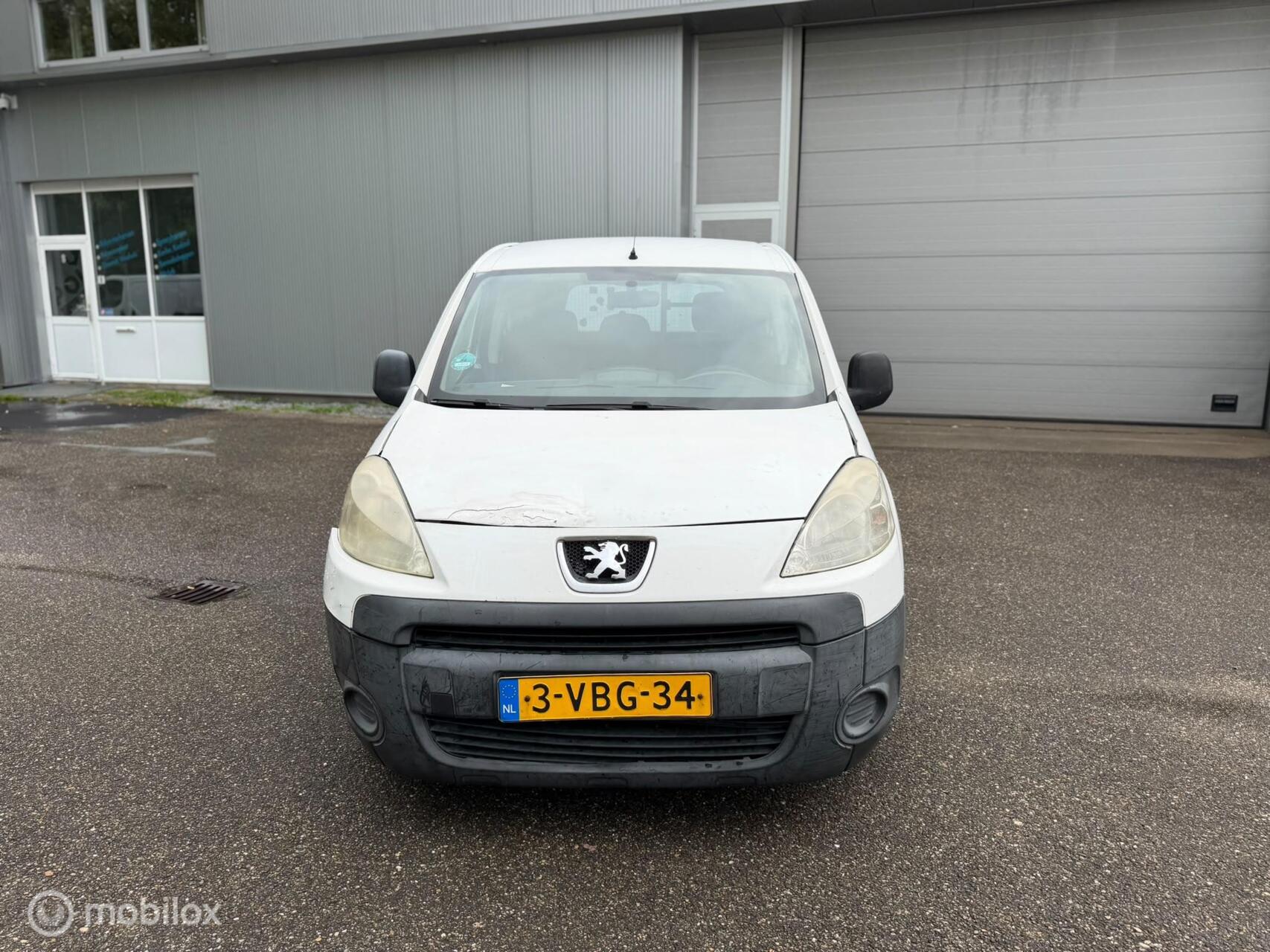 Foto van Peugeot Partner 120 L1 1.6hdif 66kw - 3pl