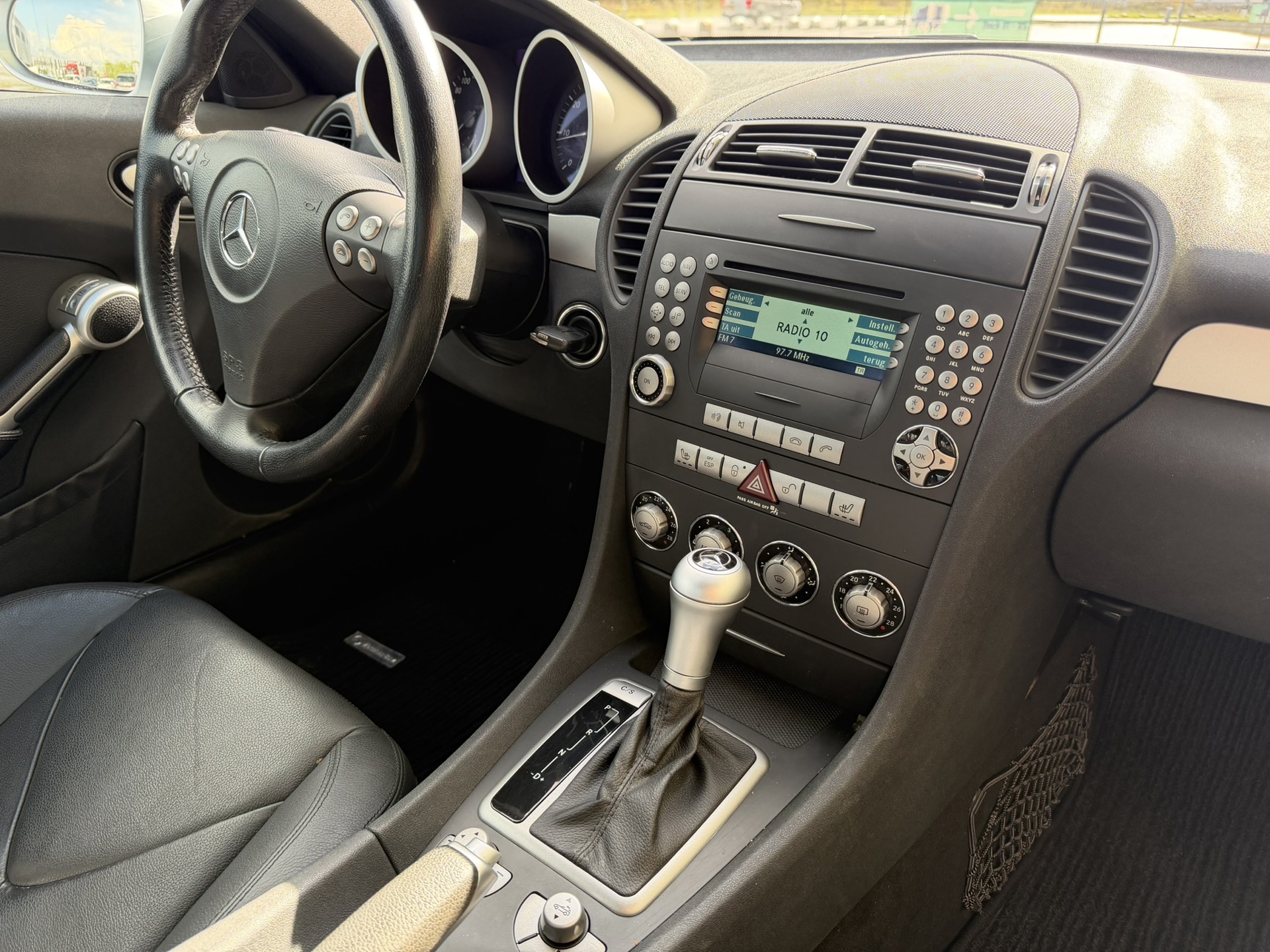 Foto van Mercedes-Benz SLK 200 Kompressor