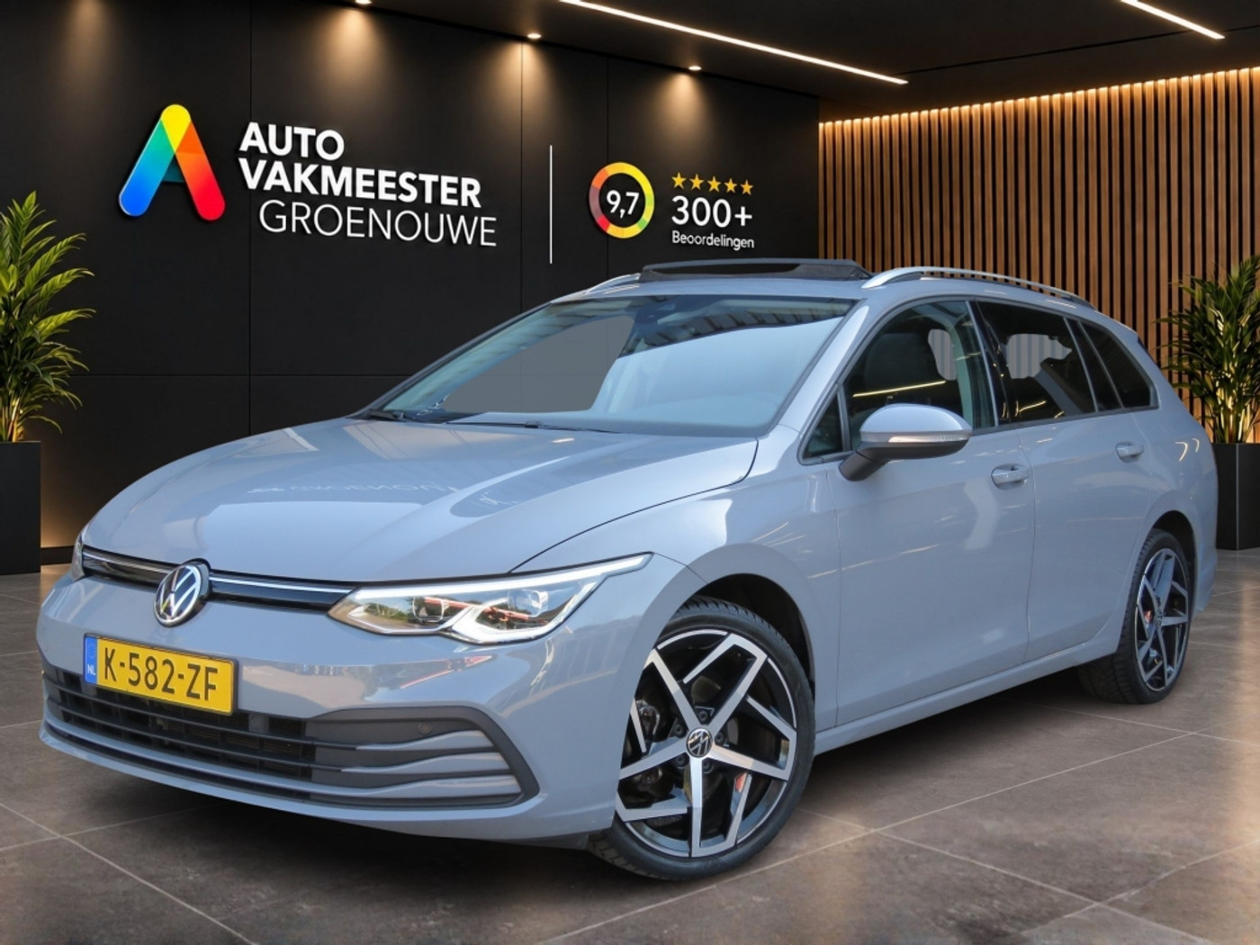 Volkswagen Golf Variant 1.0 eTSI Life 2021 - voorkant