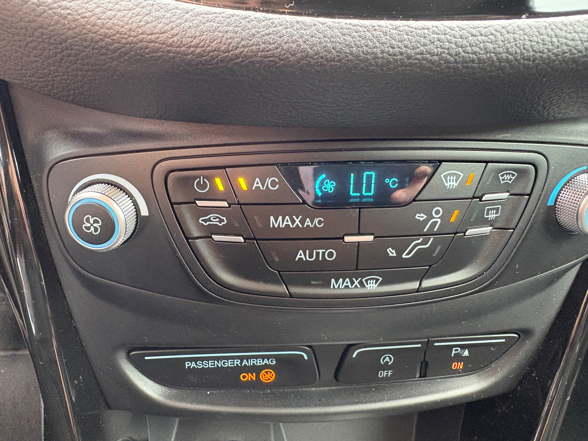 Foto van Ford B-max