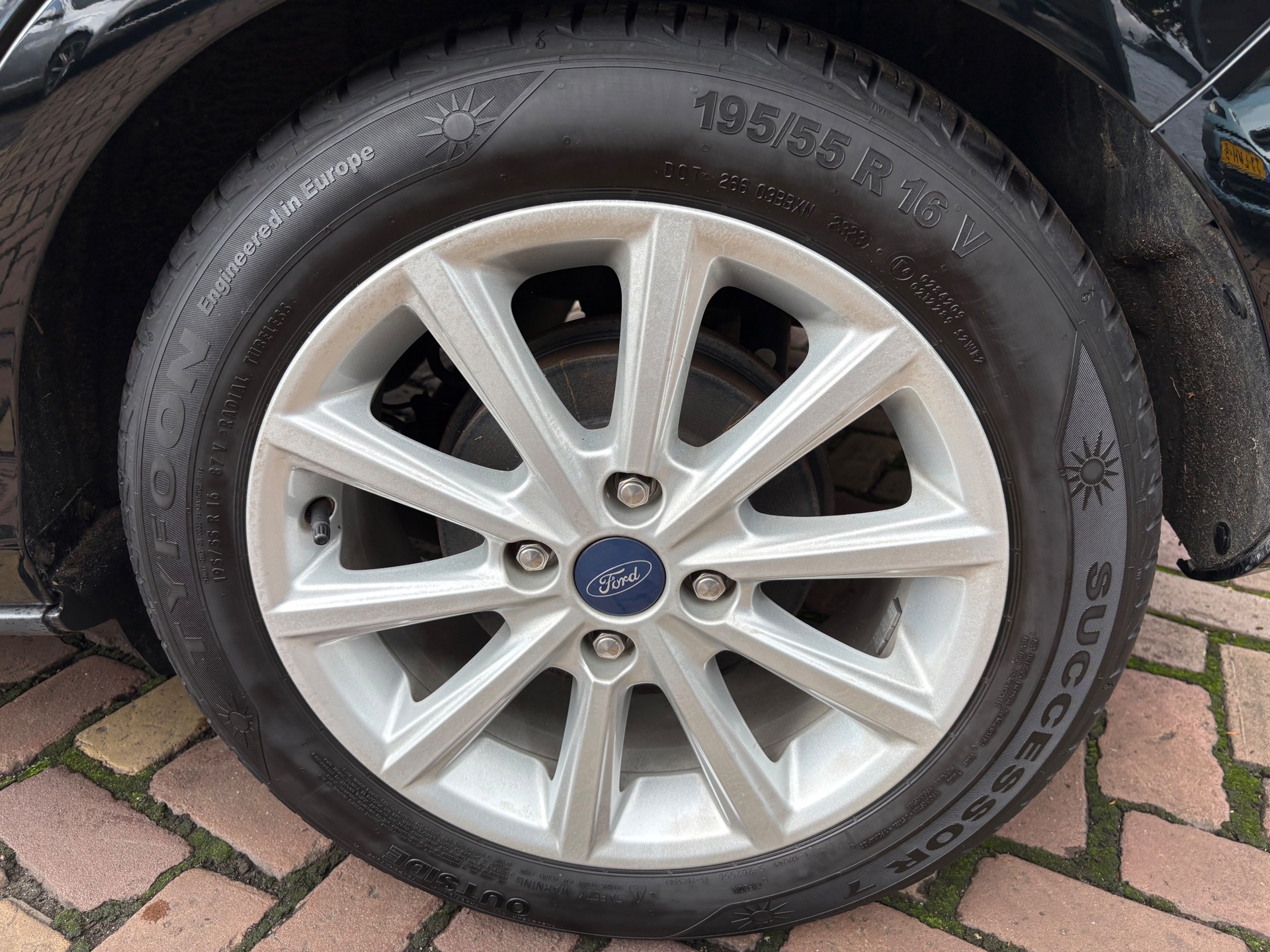 Foto van Ford B-max