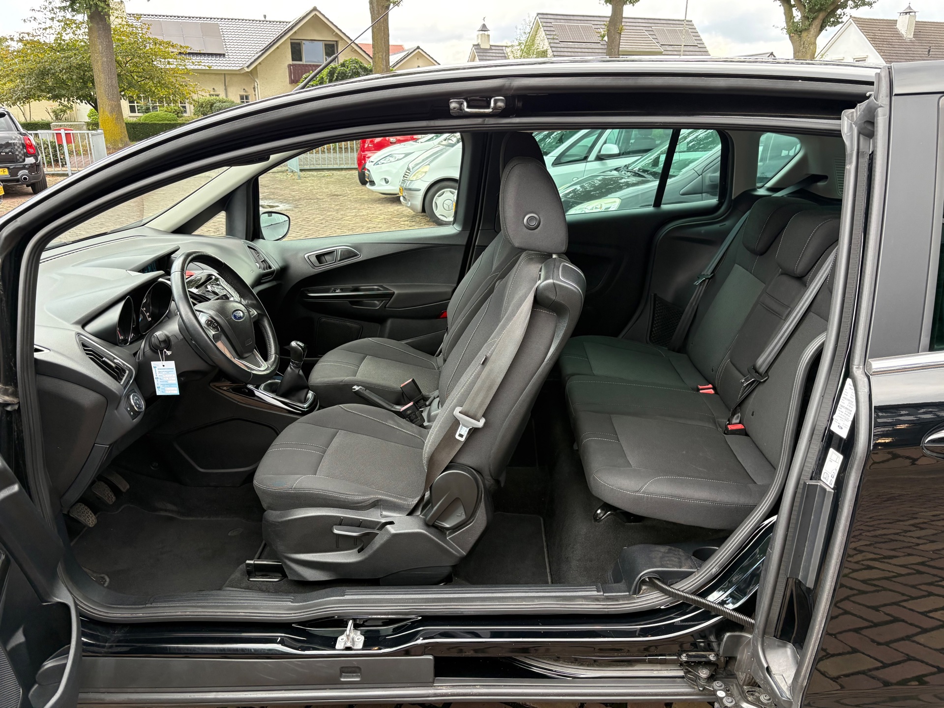 Foto van Ford B-max