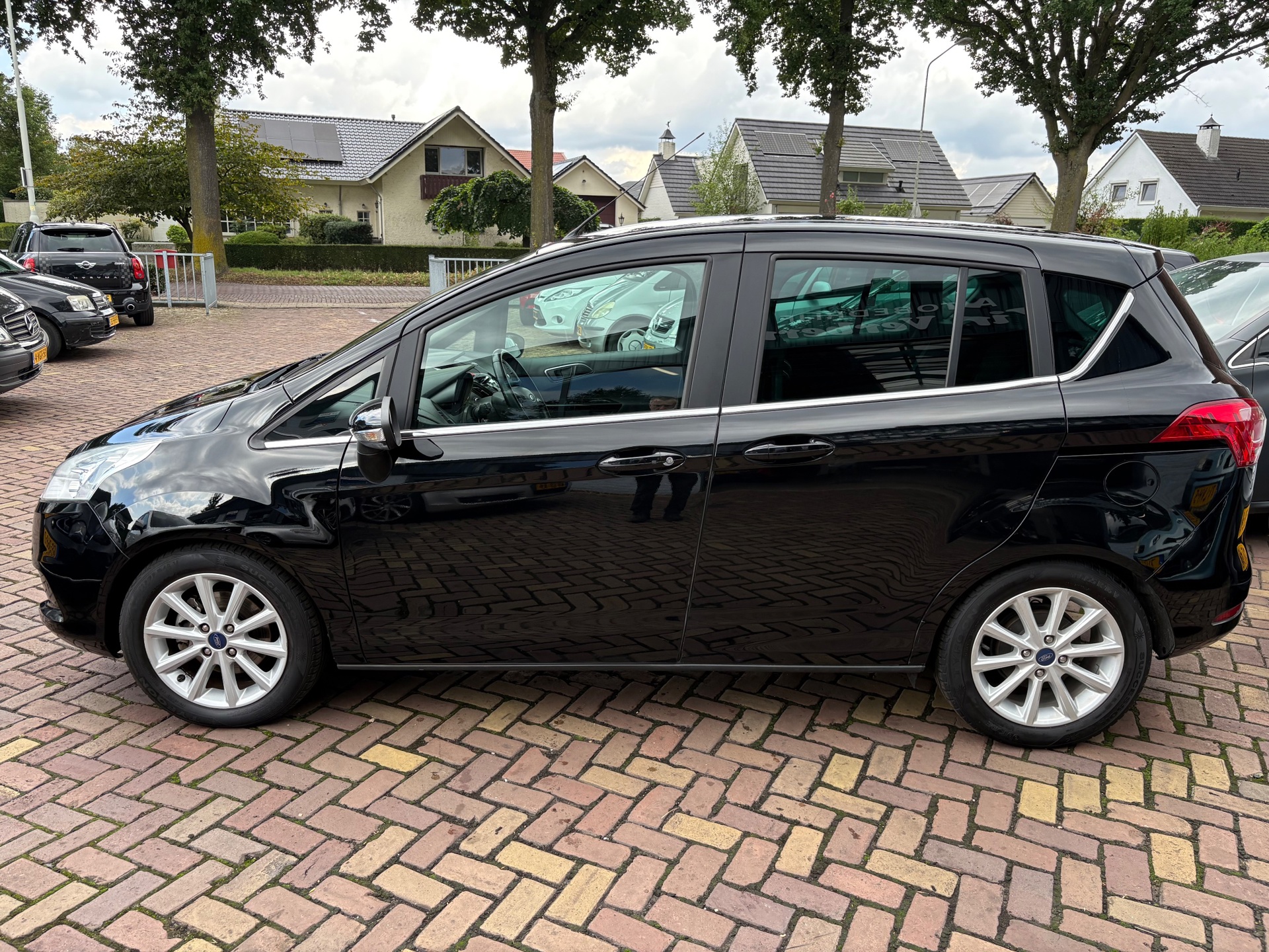 Foto van Ford B-max