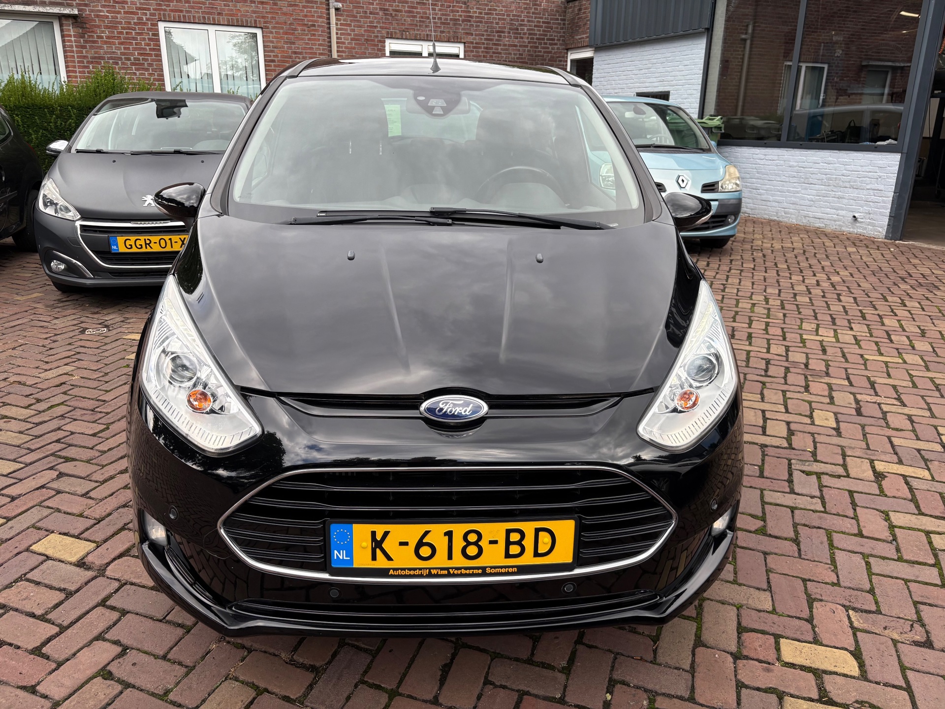 Foto van Ford B-max