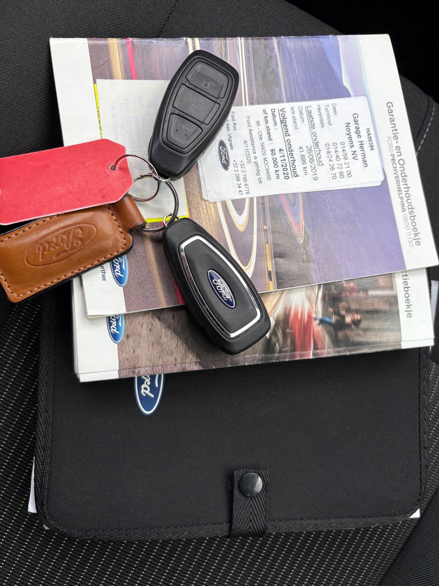 Foto van Ford B-max