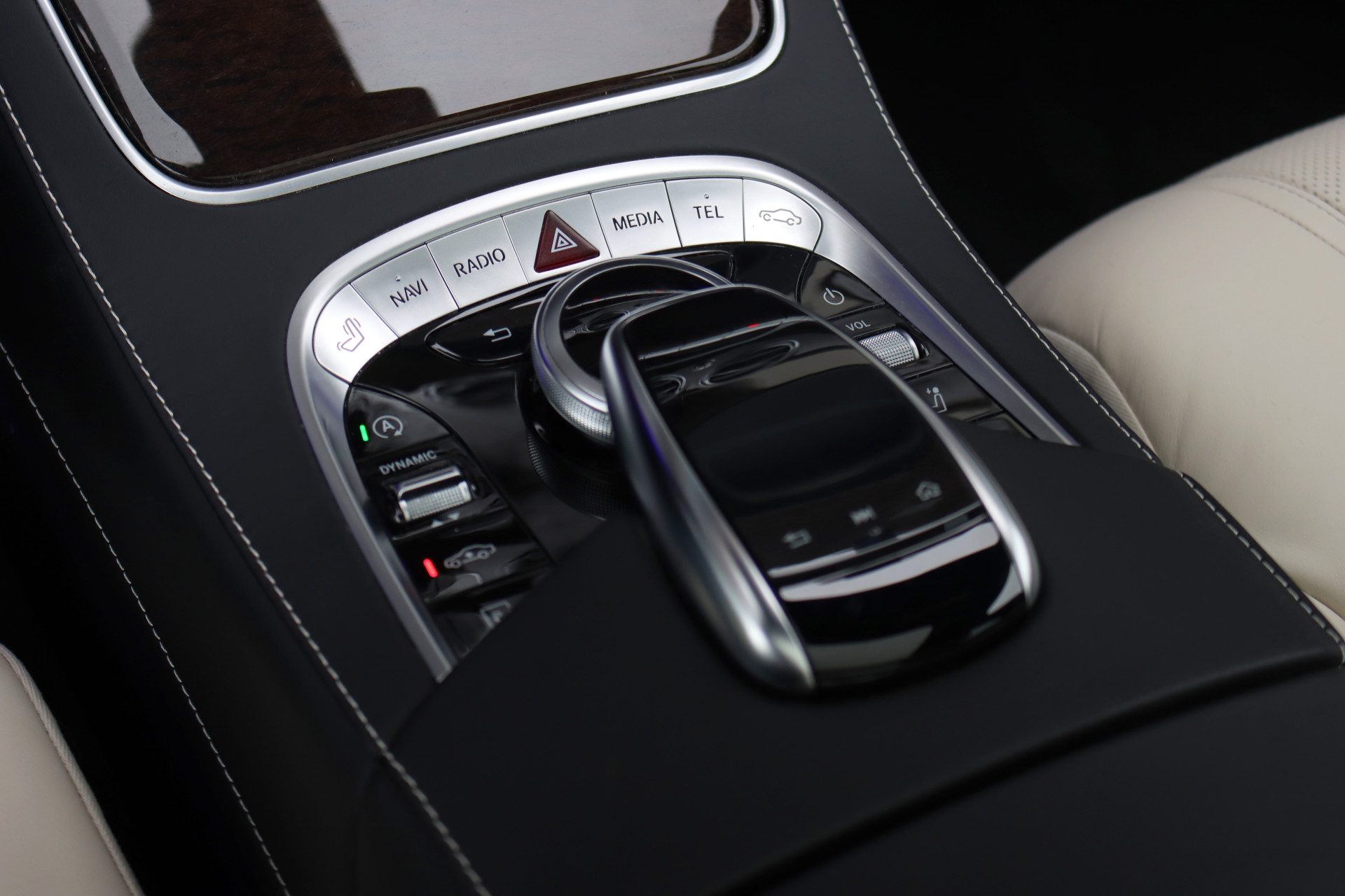 Foto van Mercedes-Benz S 560