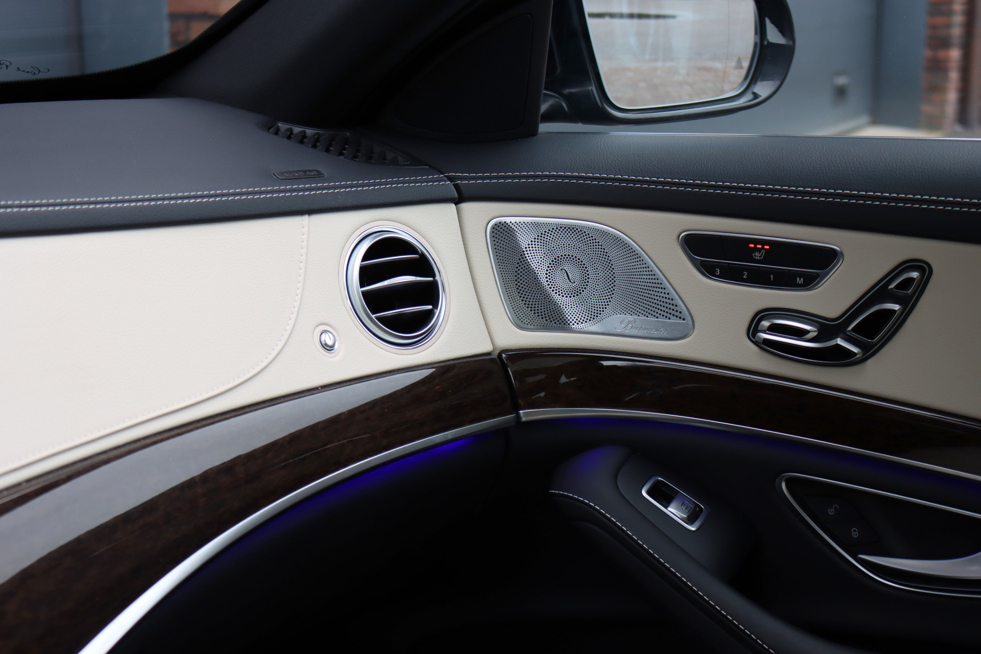 Foto van Mercedes-Benz S 560