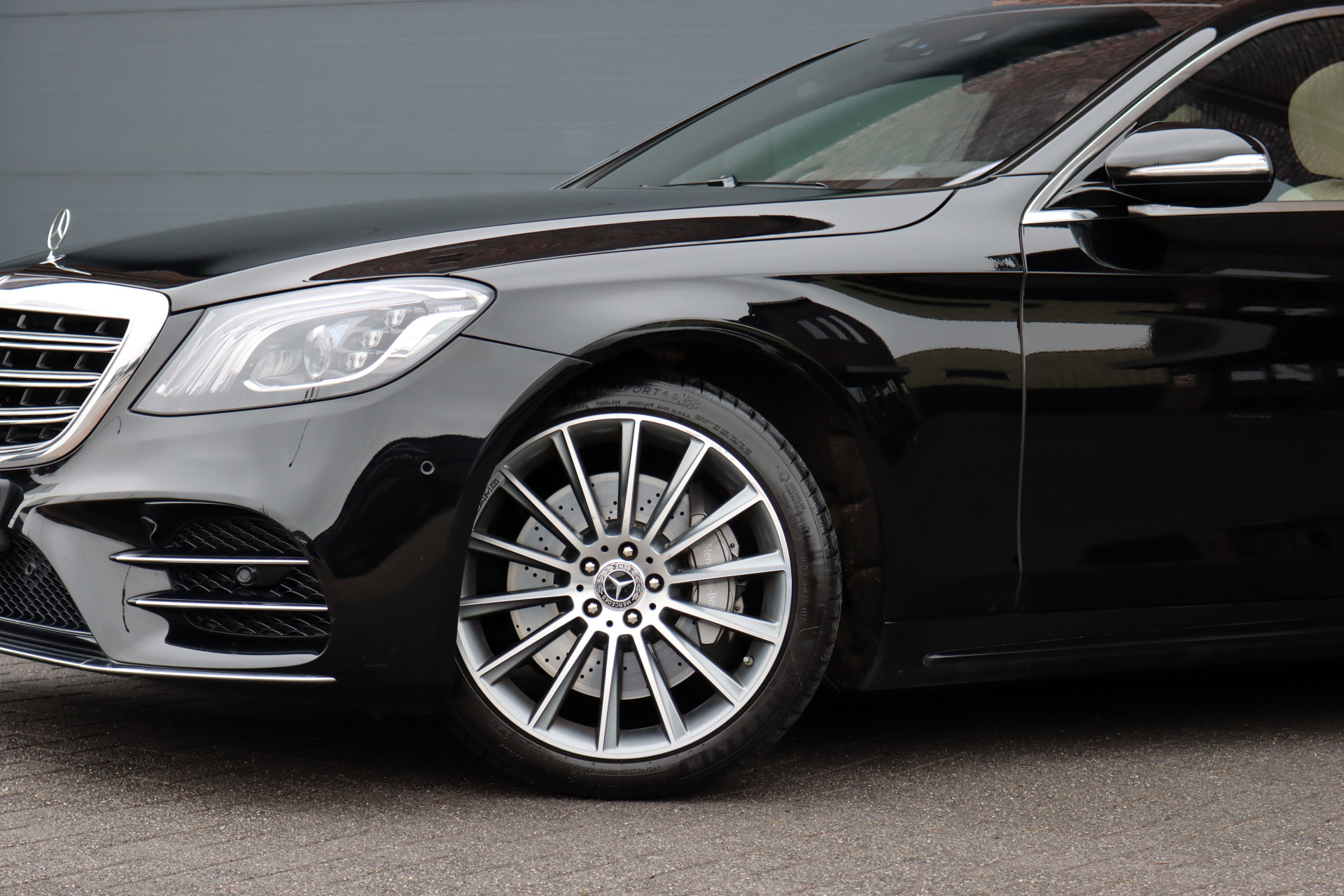 Foto van Mercedes-Benz S 560