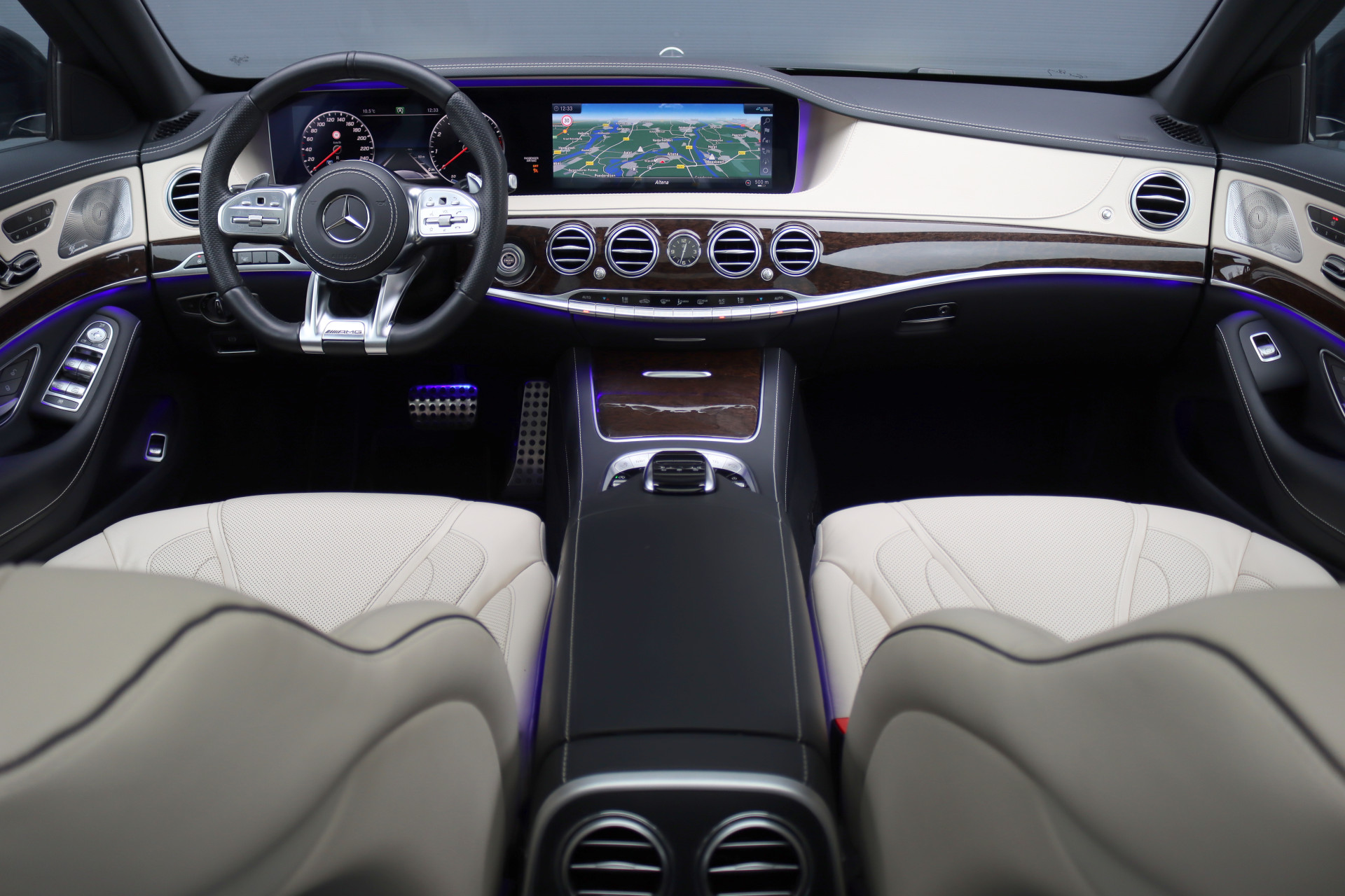 Foto van Mercedes-Benz S 560