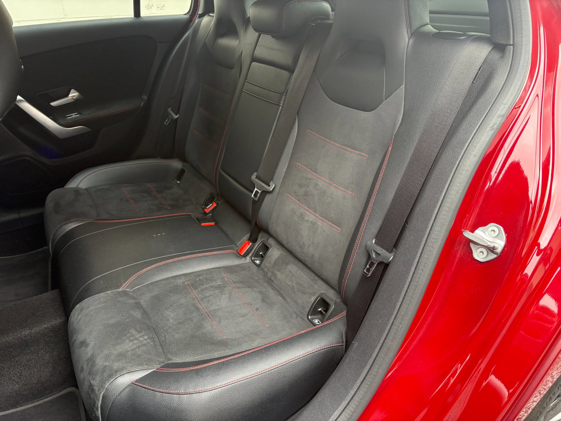 Foto van Mercedes-Benz A 250 E