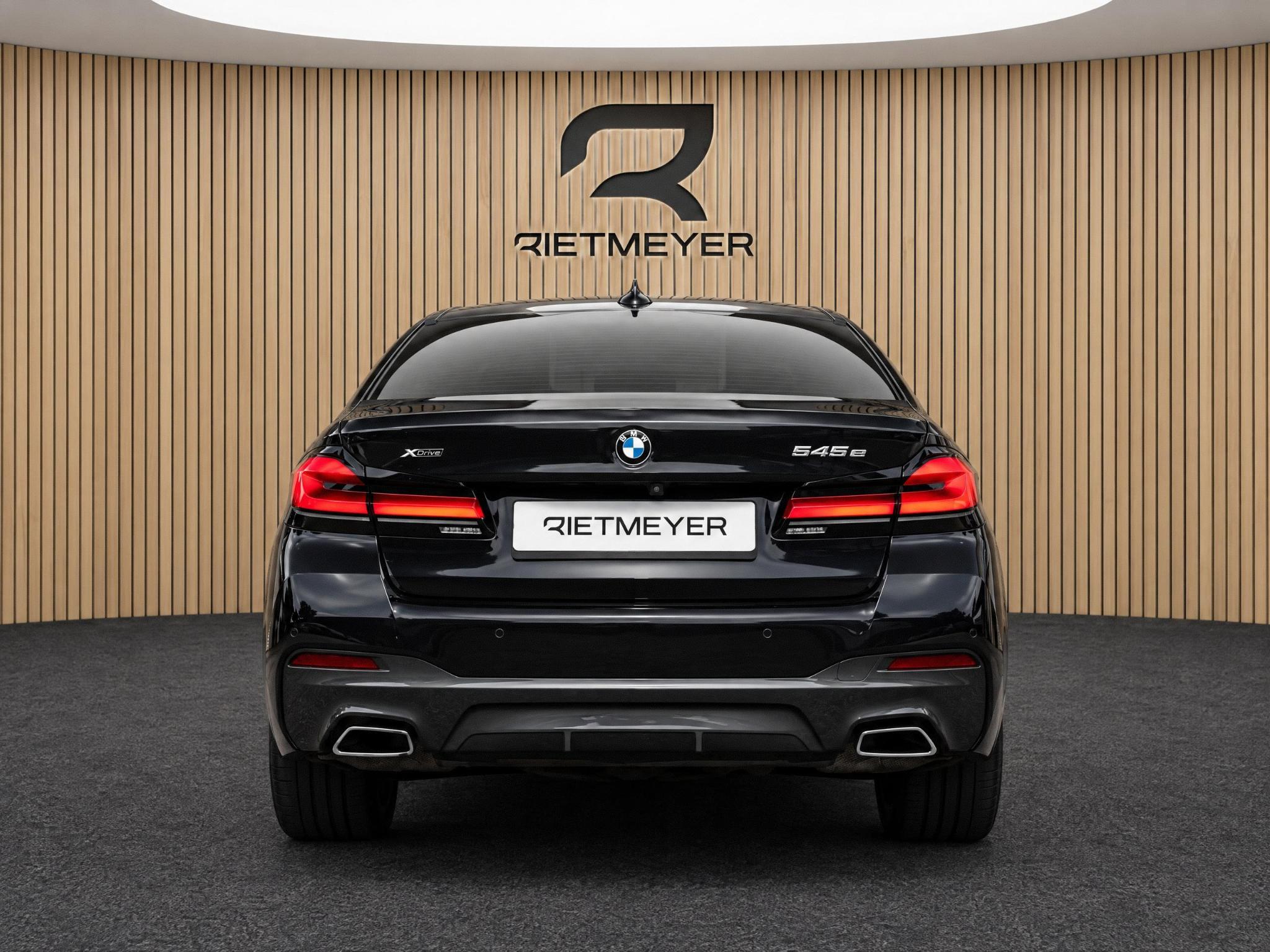 Foto van BMW 545e xDrive
