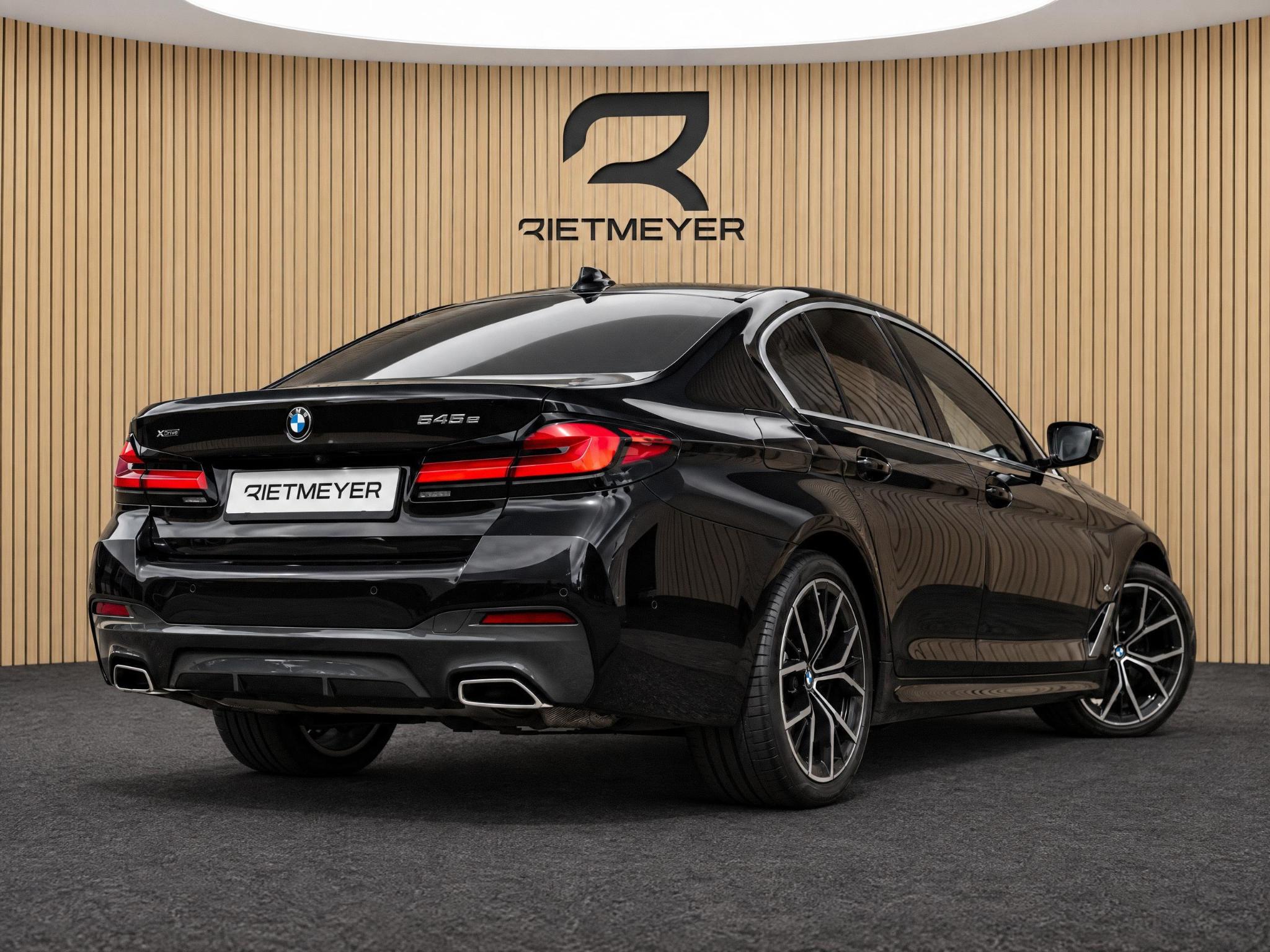 Foto van BMW 545e xDrive