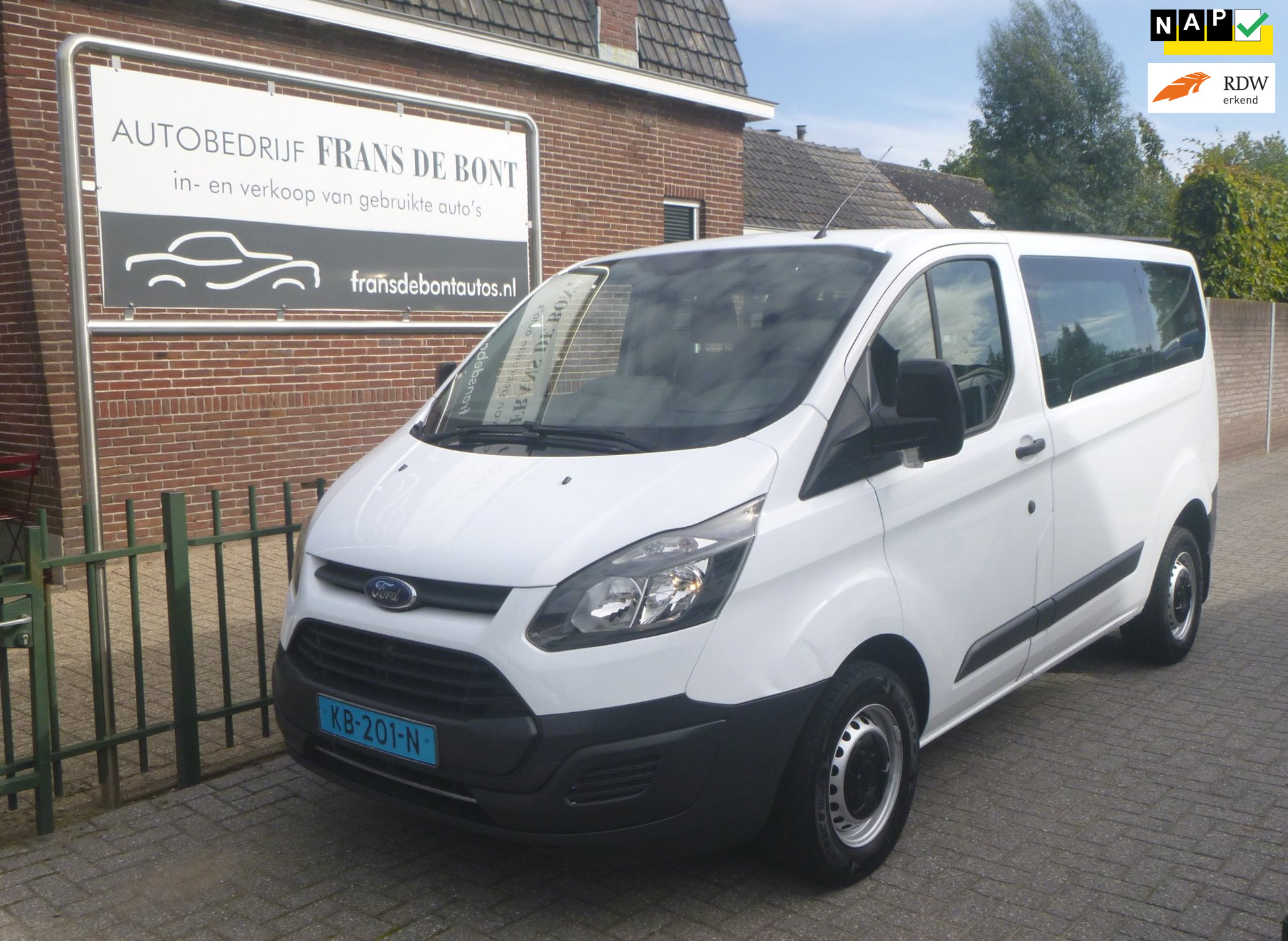 Ford Transit Custom 310 2.0 TDCI L1H1 Ambiente AIRCO 9 PERSOONS LICHTE SCHADE RECHTS € 8500 EX BTW 2016 - voorkant
